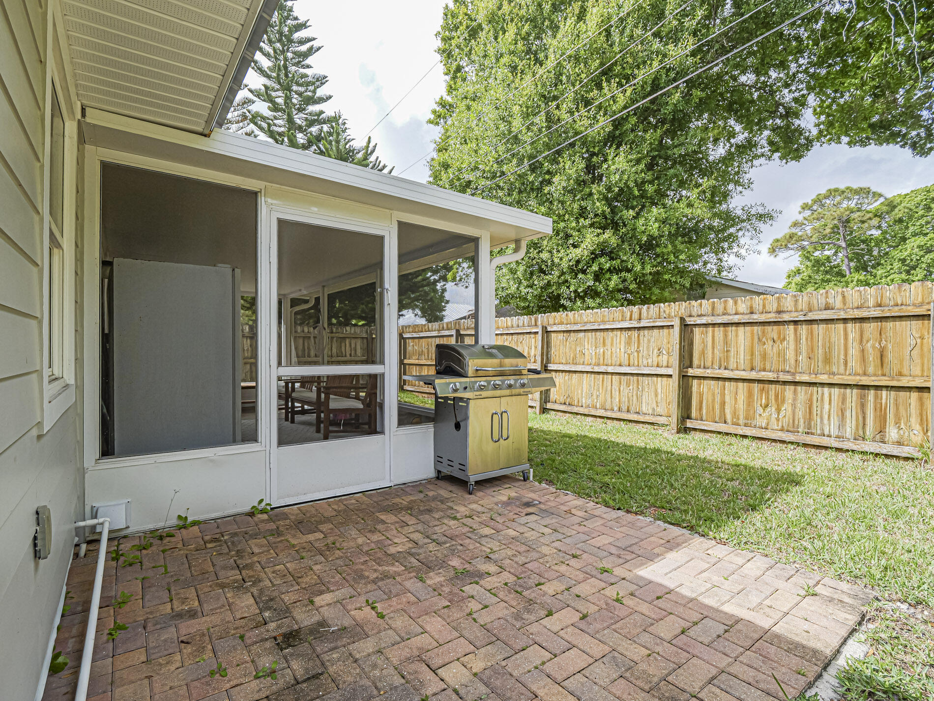 PARADISE PARK UNIT NO 2 - Residential