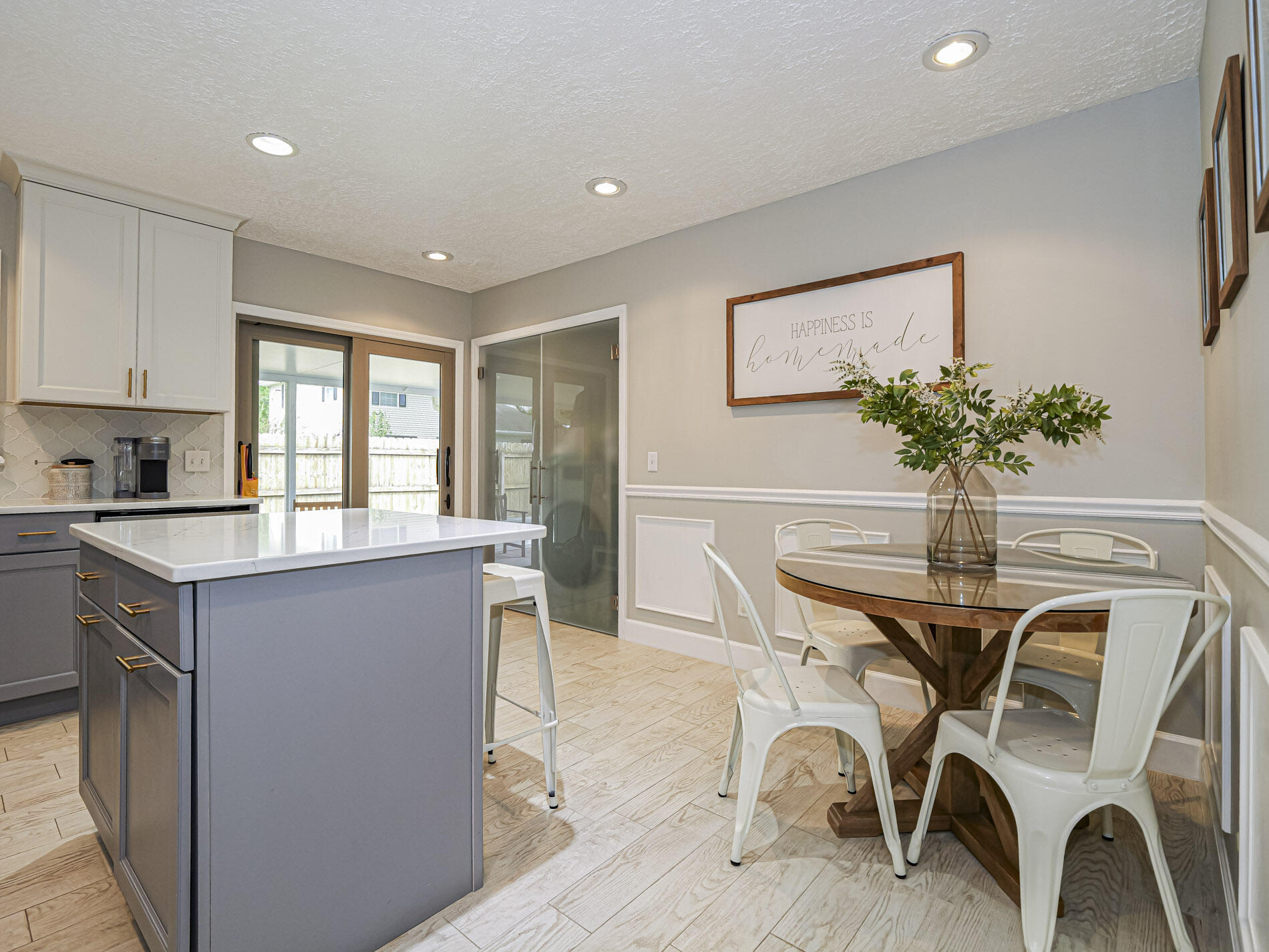 PARADISE PARK UNIT NO 2 - Residential