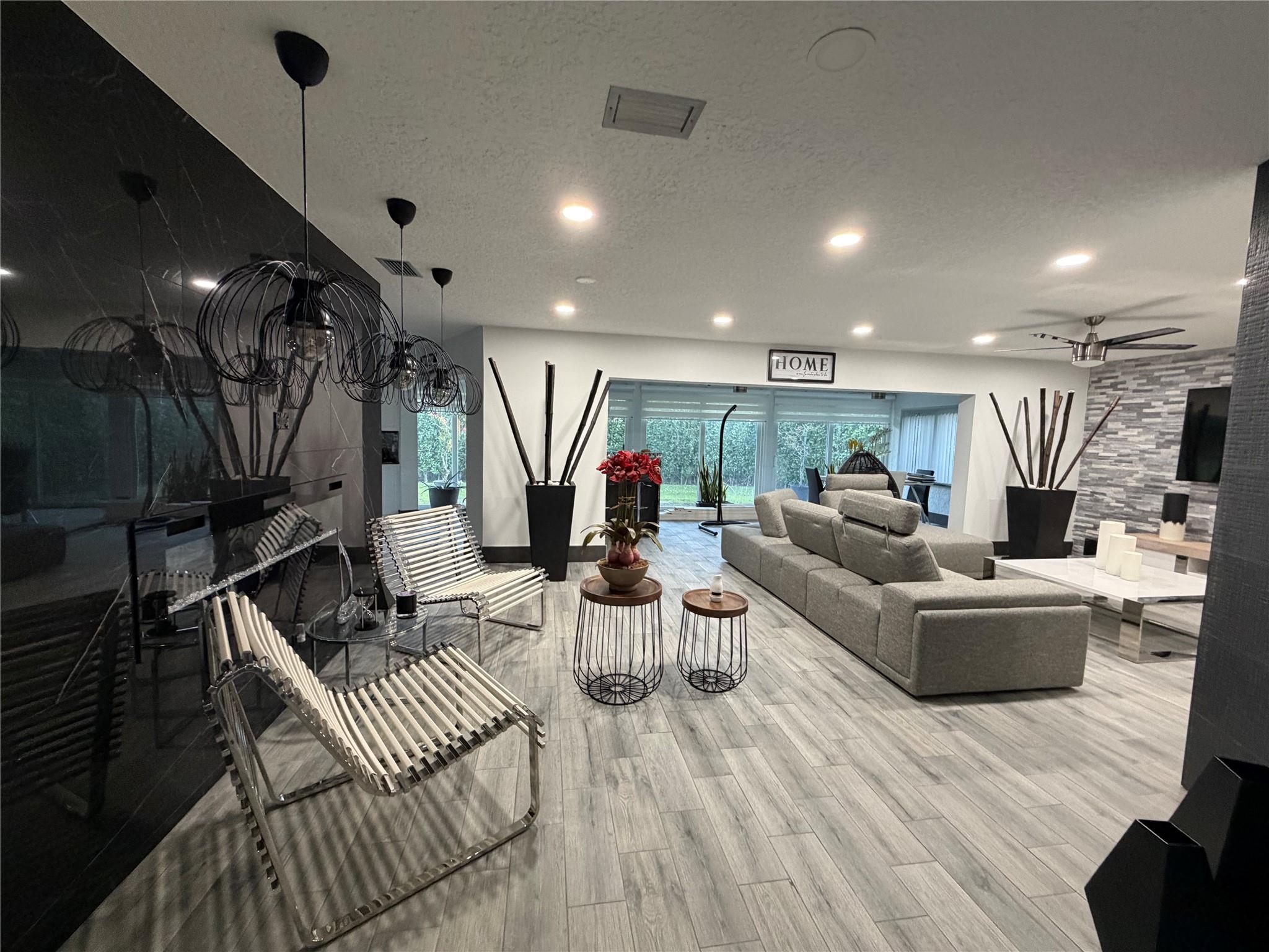 GLENWOOD SUBDIVISION - Residential Lease