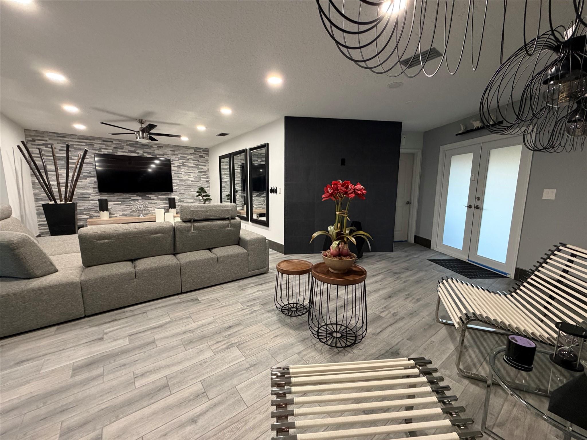 GLENWOOD SUBDIVISION - Residential Lease