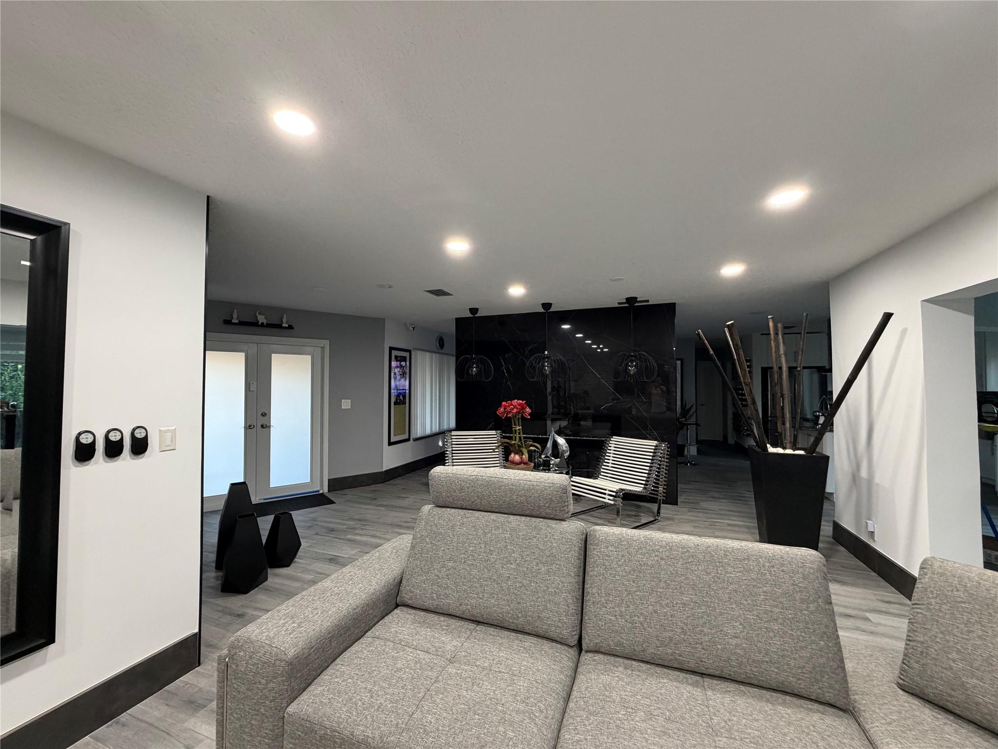 GLENWOOD SUBDIVISION - Residential Lease