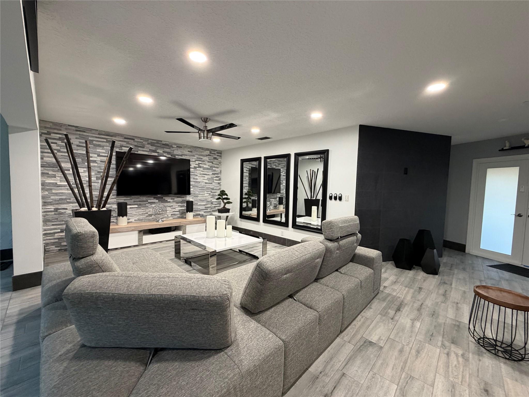 GLENWOOD SUBDIVISION - Residential Lease