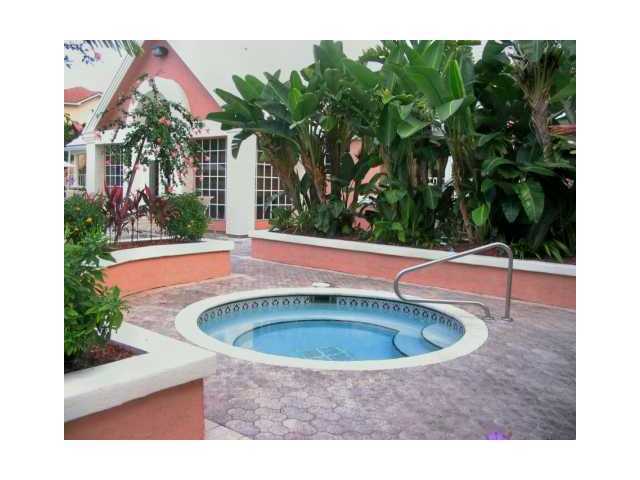 Photo of 1000 S Crystal Way #N, Delray Beach, FL 33444 (MLS # R11163855)