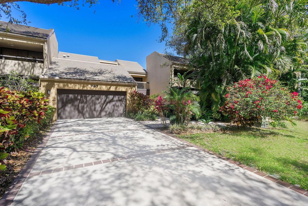 Photo of 797 St Albans Drive, Boca Raton, FL 33486 (MLS # R11081306)