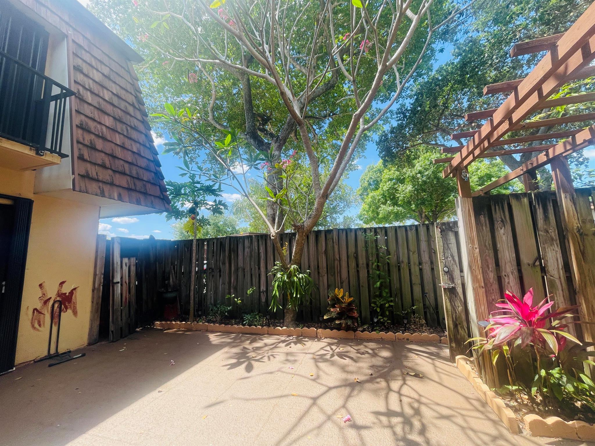 3022 30th Lane