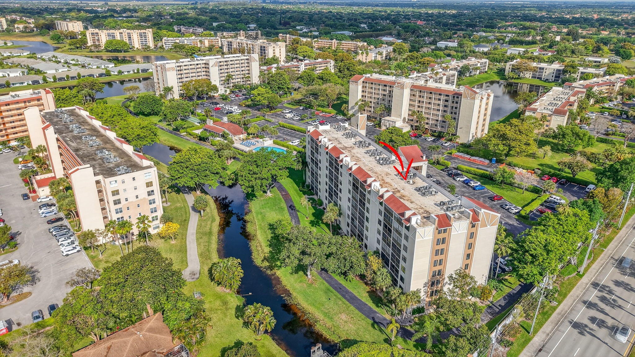 HUNTINGTON LAKES SEC ONE CONDOS - Residential