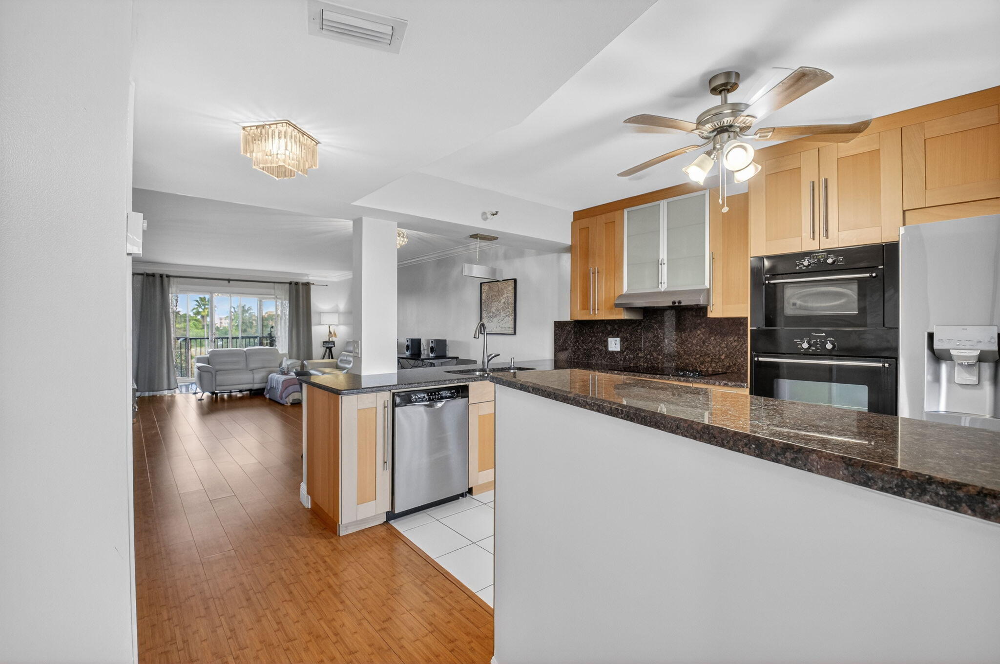 HUNTINGTON LAKES SEC ONE CONDOS - Residential