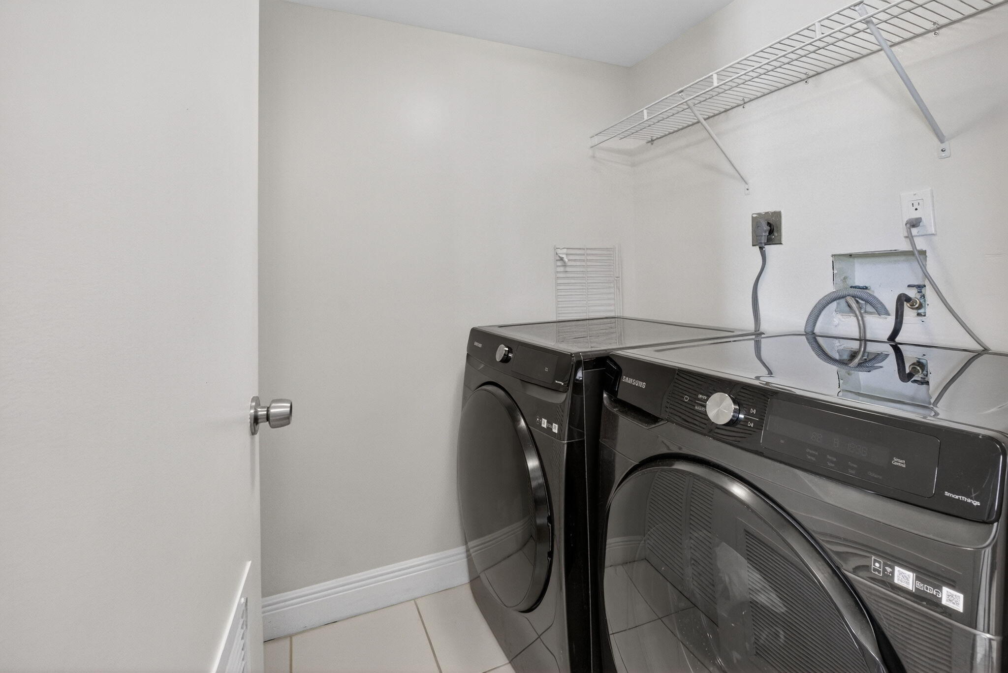 HUNTINGTON LAKES SEC ONE CONDOS - Residential