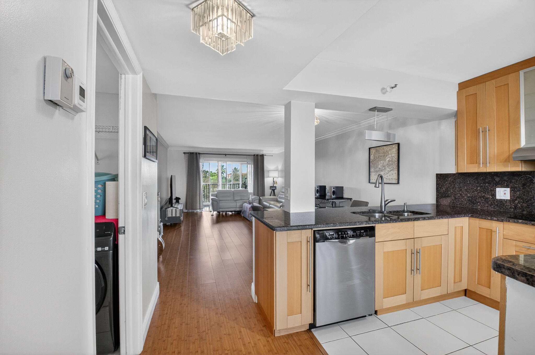 HUNTINGTON LAKES SEC ONE CONDOS - Residential