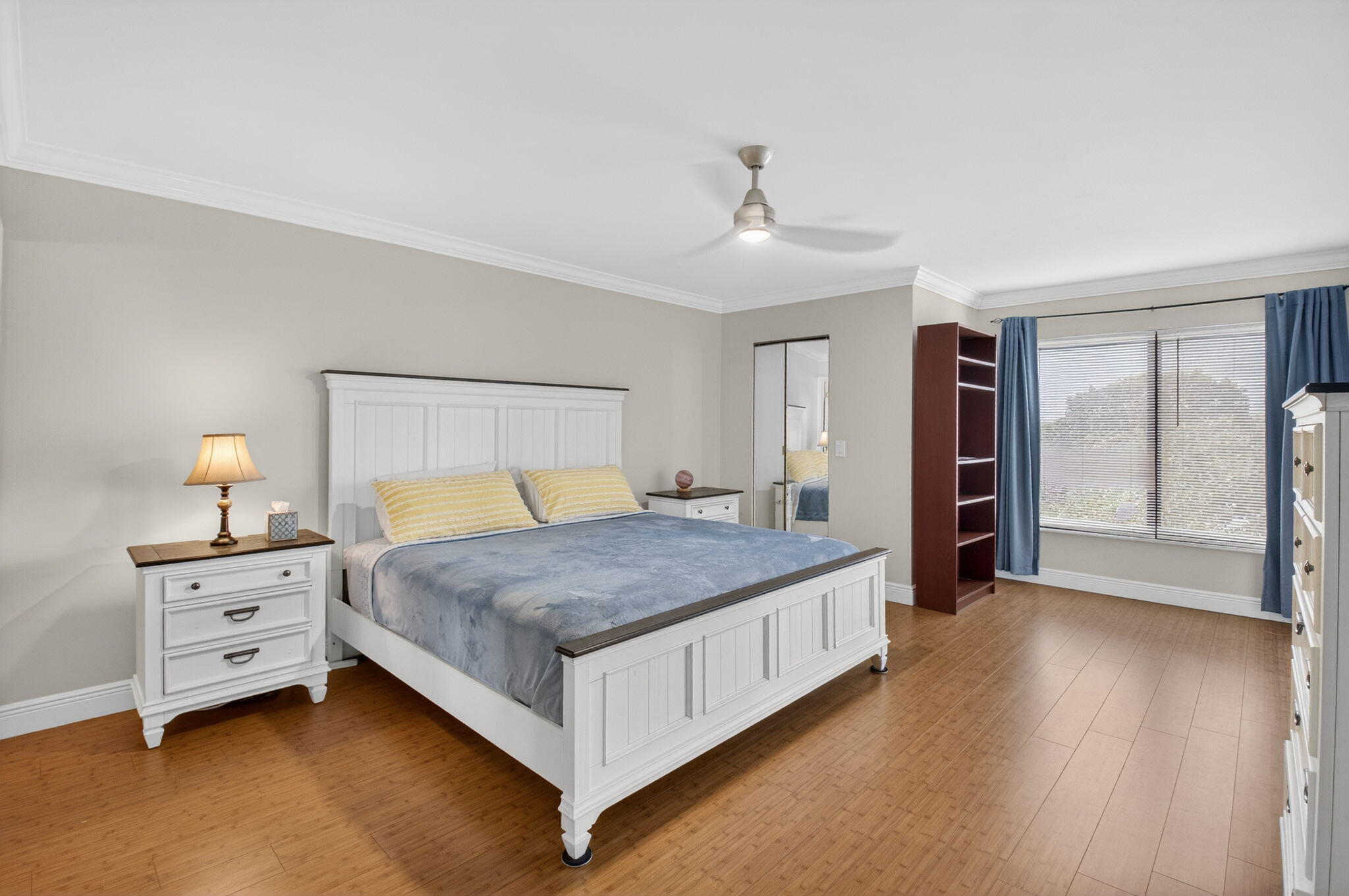 HUNTINGTON LAKES SEC ONE CONDOS - Residential