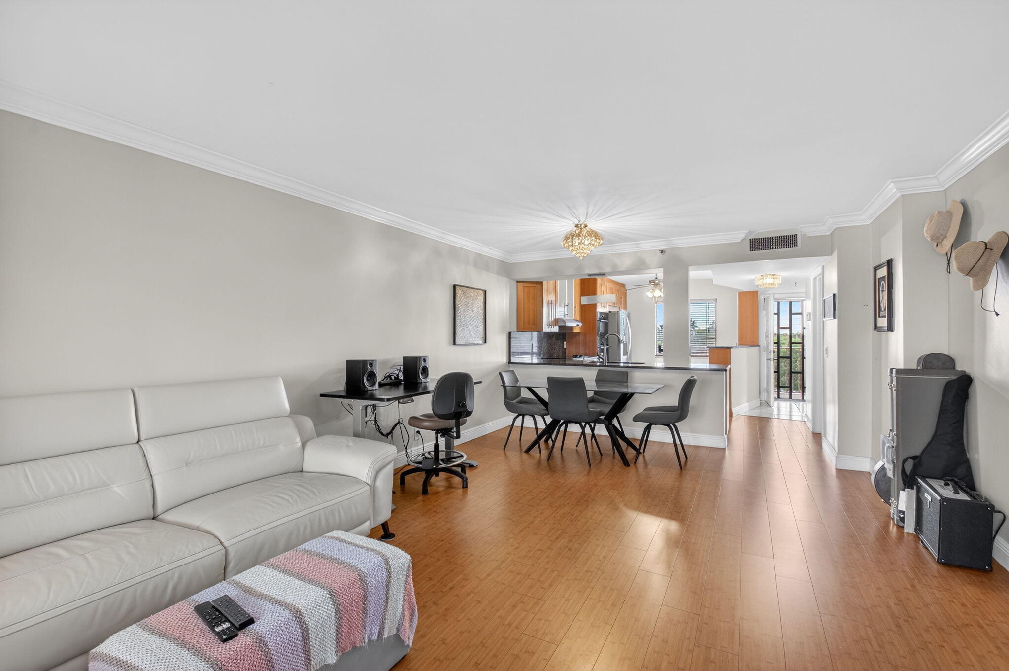 HUNTINGTON LAKES SEC ONE CONDOS - Residential