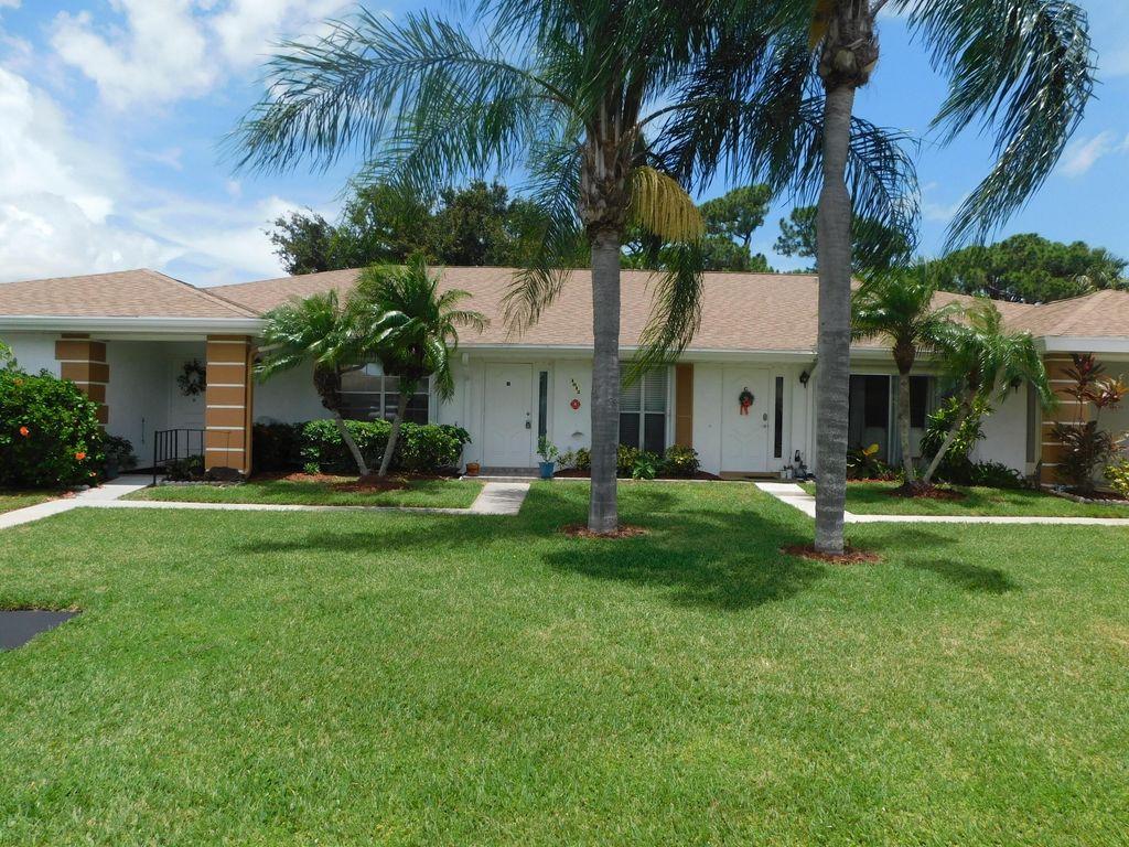 Photo of 1012 Pheasant Run Drive Dr #B, Fort Pierce, FL 34982 (MLS # R10813673)