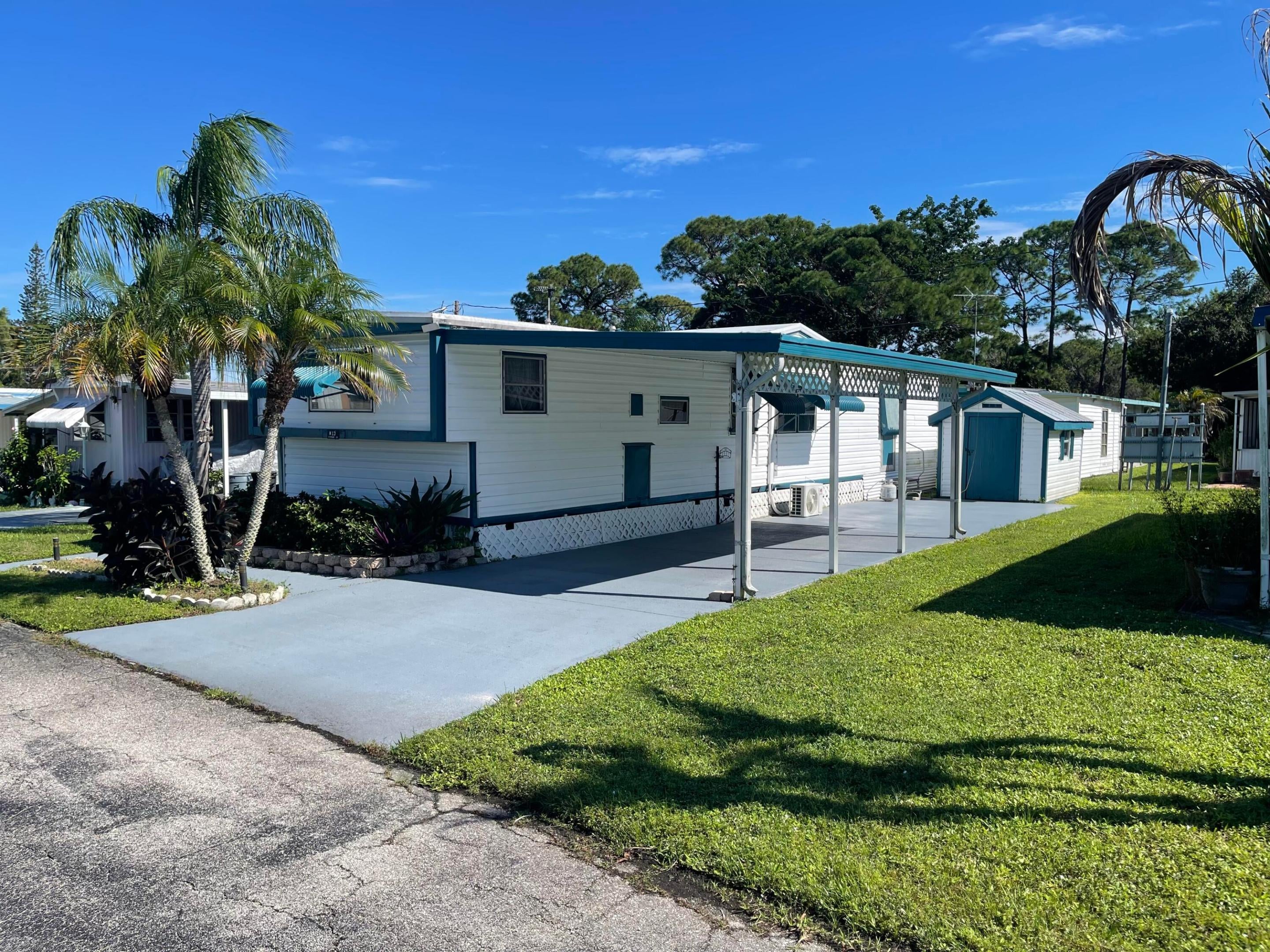 5400 SE Jack Avenue M13