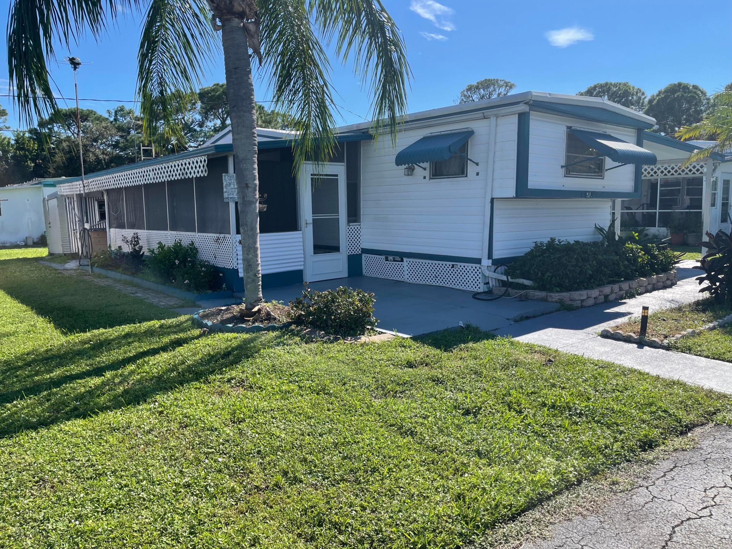 5400 SE Jack Avenue M13