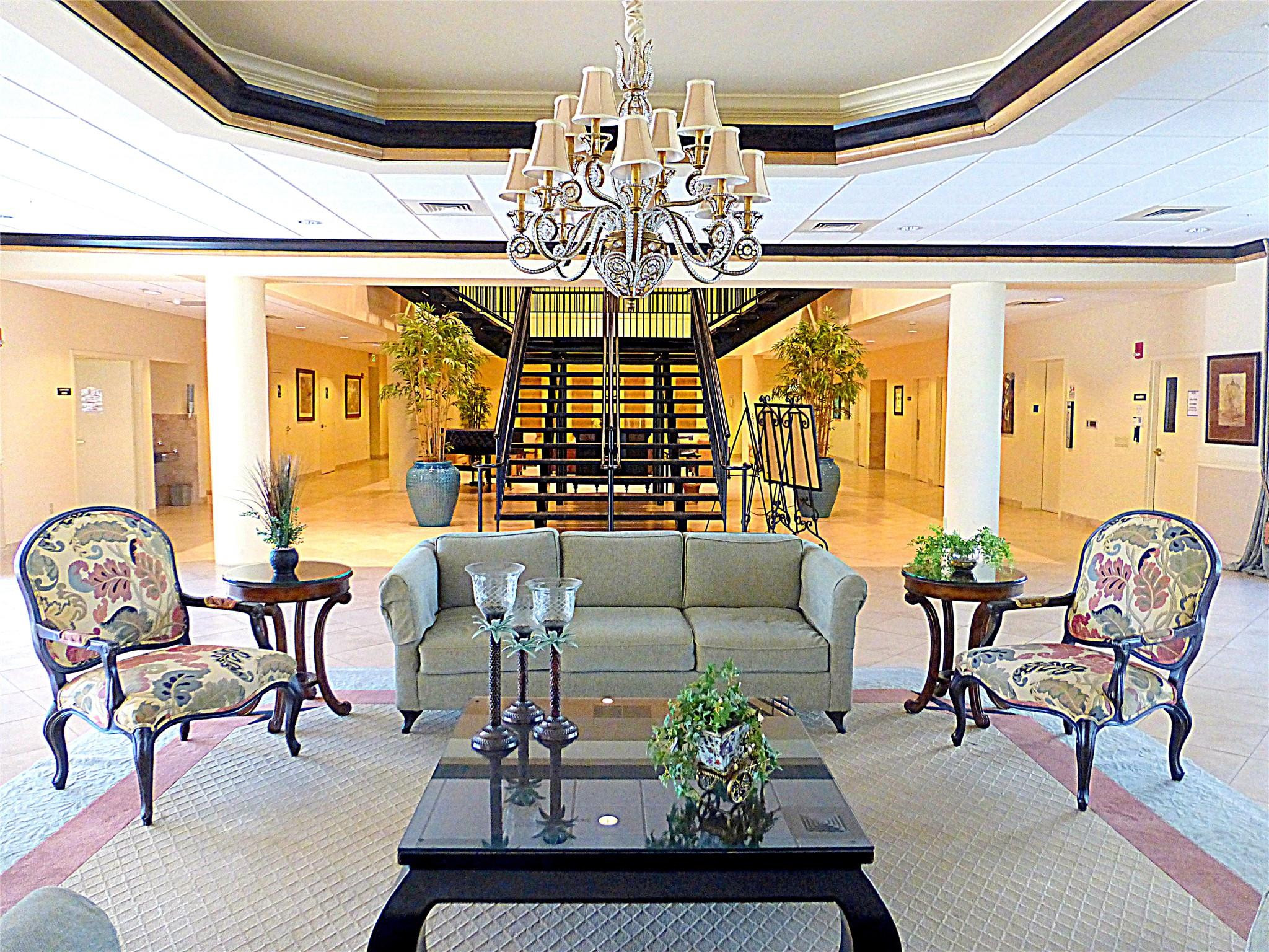 VILLAGE ROYALE FOREST GREEN - Residential