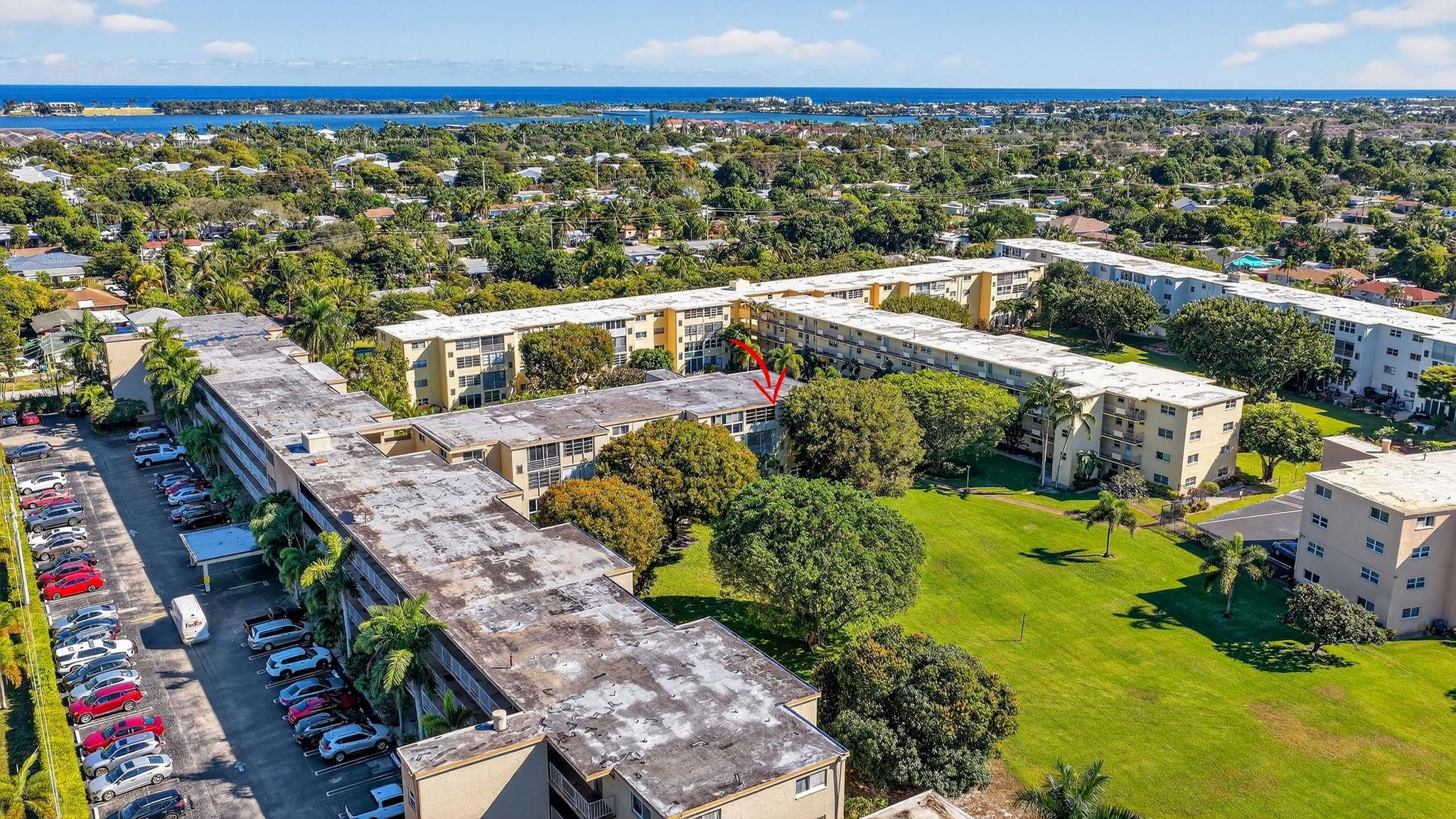 VILLAGE ROYALE FOREST GREEN - Residential