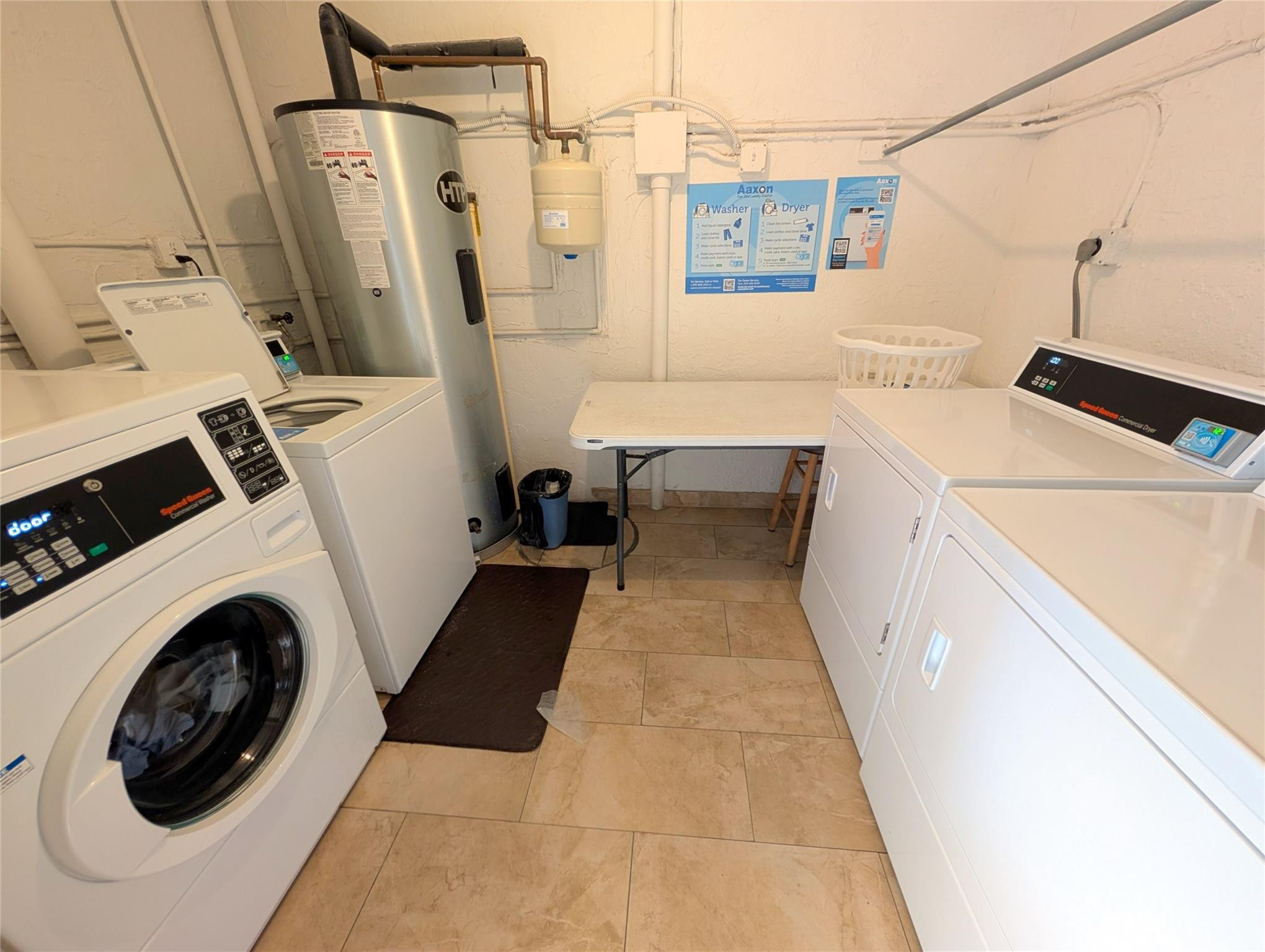 VILLAGE ROYALE FOREST GREEN - Residential