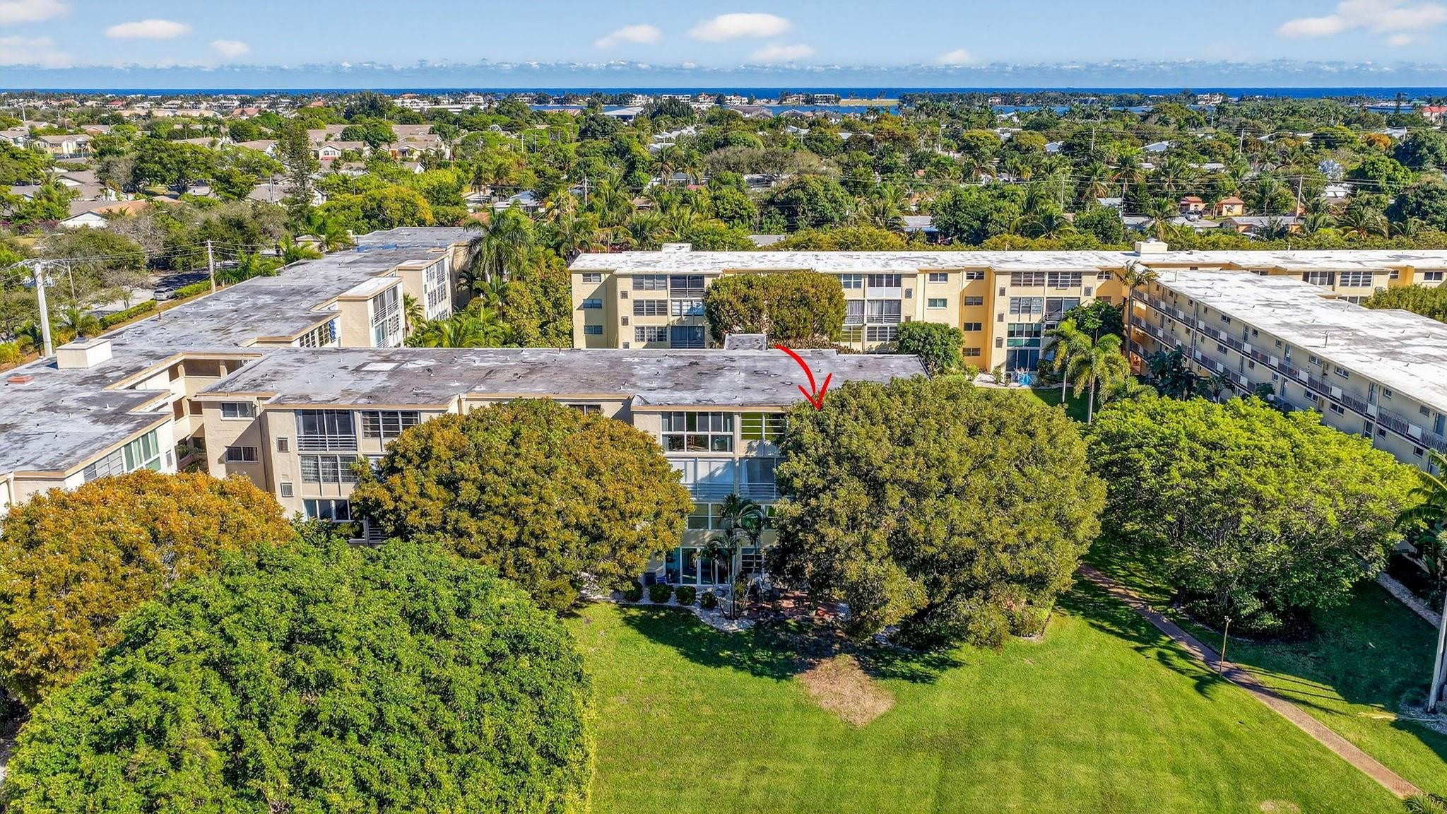 VILLAGE ROYALE FOREST GREEN - Residential