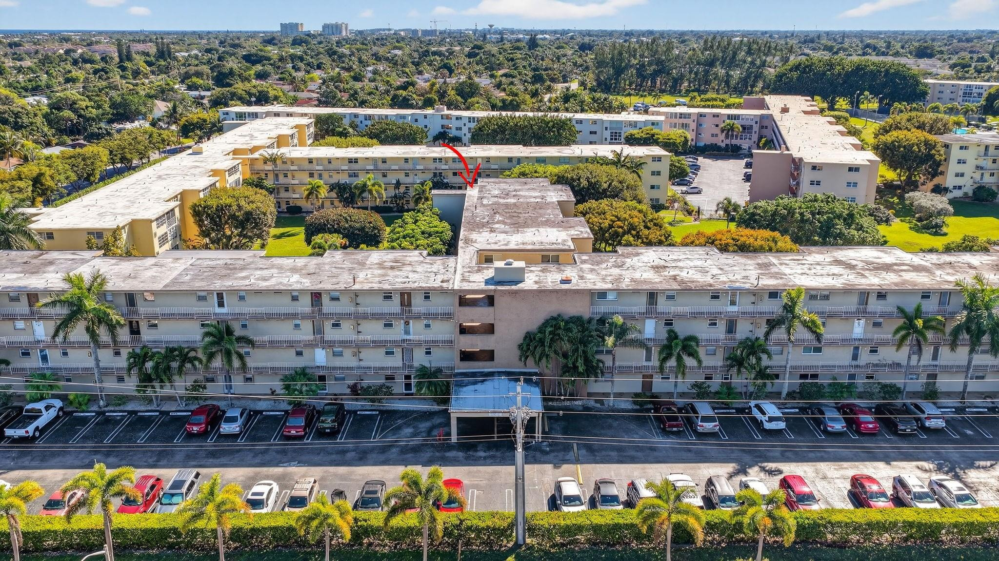 VILLAGE ROYALE FOREST GREEN - Residential