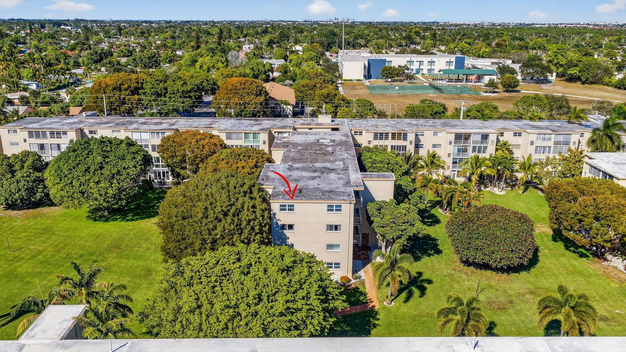 VILLAGE ROYALE FOREST GREEN - Residential