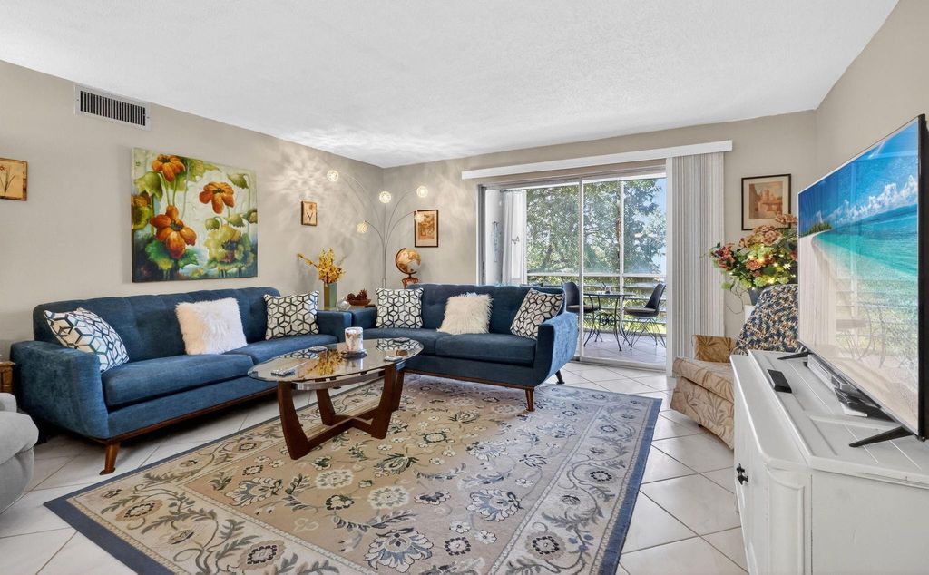 Photo of 330 NE 26th Avenue #318, Boynton Beach, FL 33435 (MLS # F10549930)