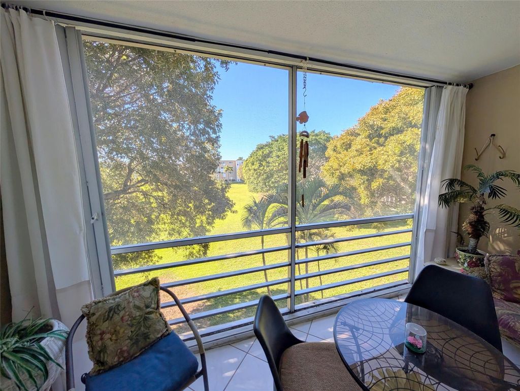 Photo of 330 NE 26th Avenue #318, Boynton Beach, FL 33435 (MLS # F10549930)