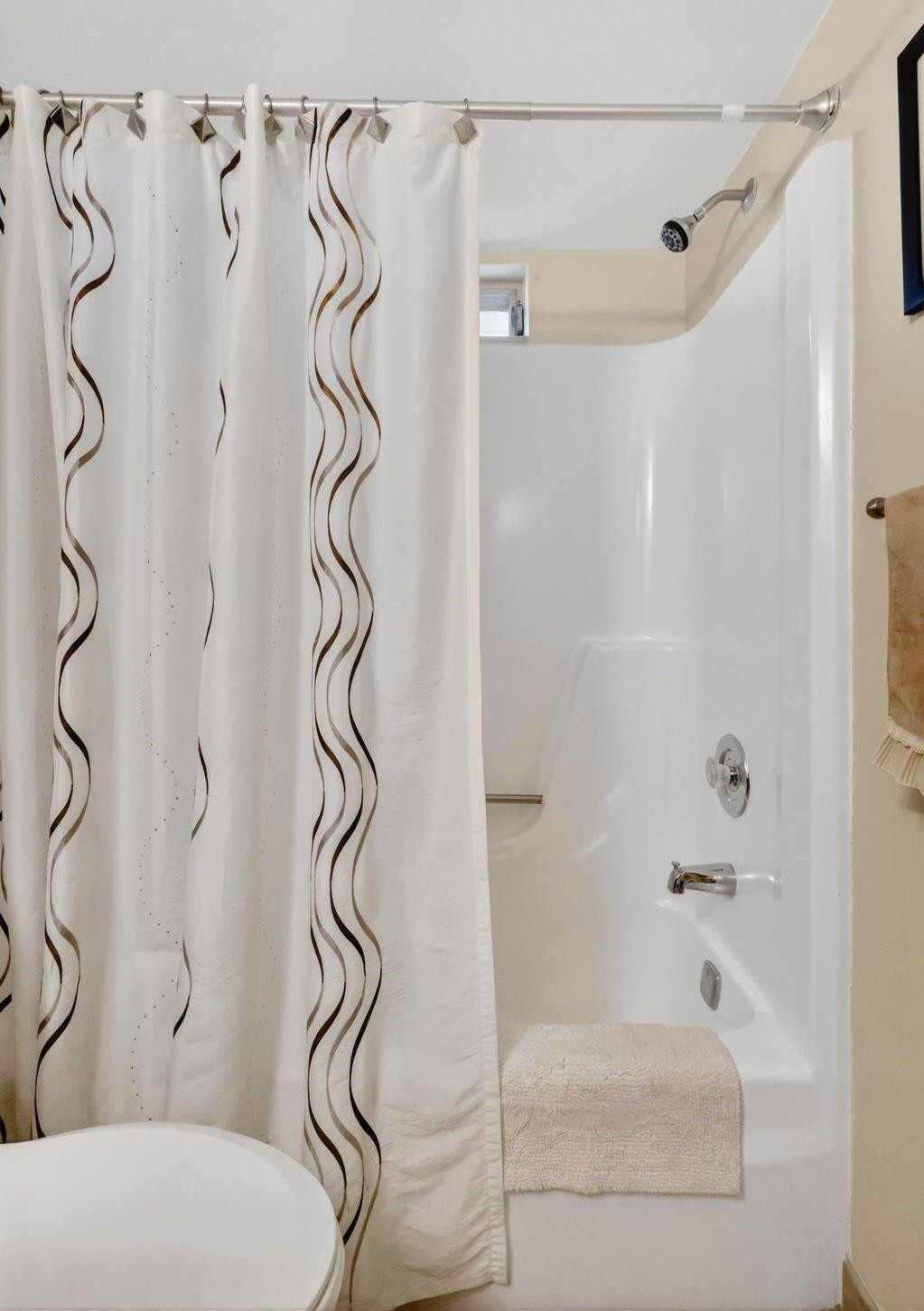 VILLAGE ROYALE FOREST GREEN - Residential