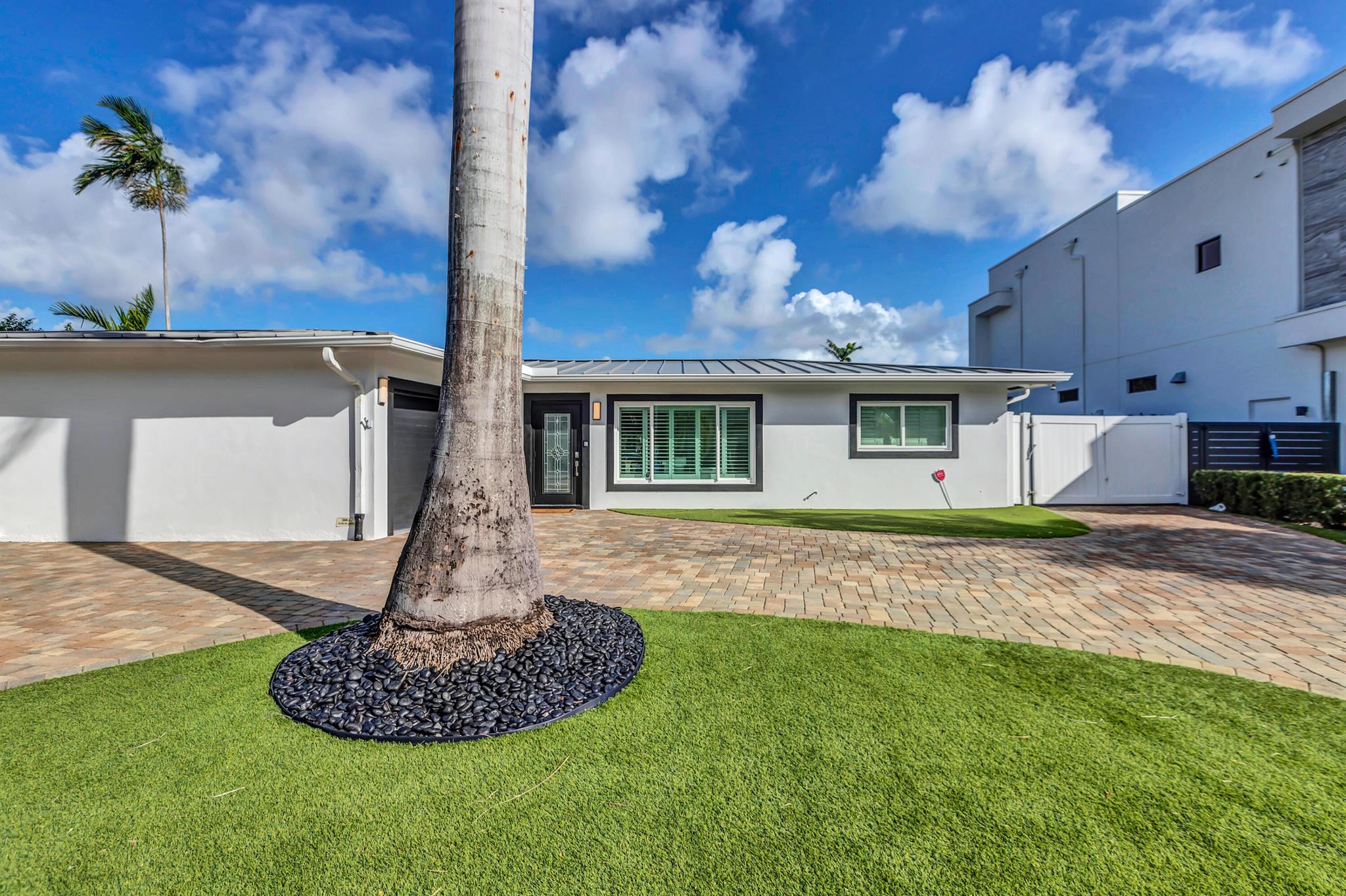 BOCA HARBOUR 5TH SEC - Residential Lease