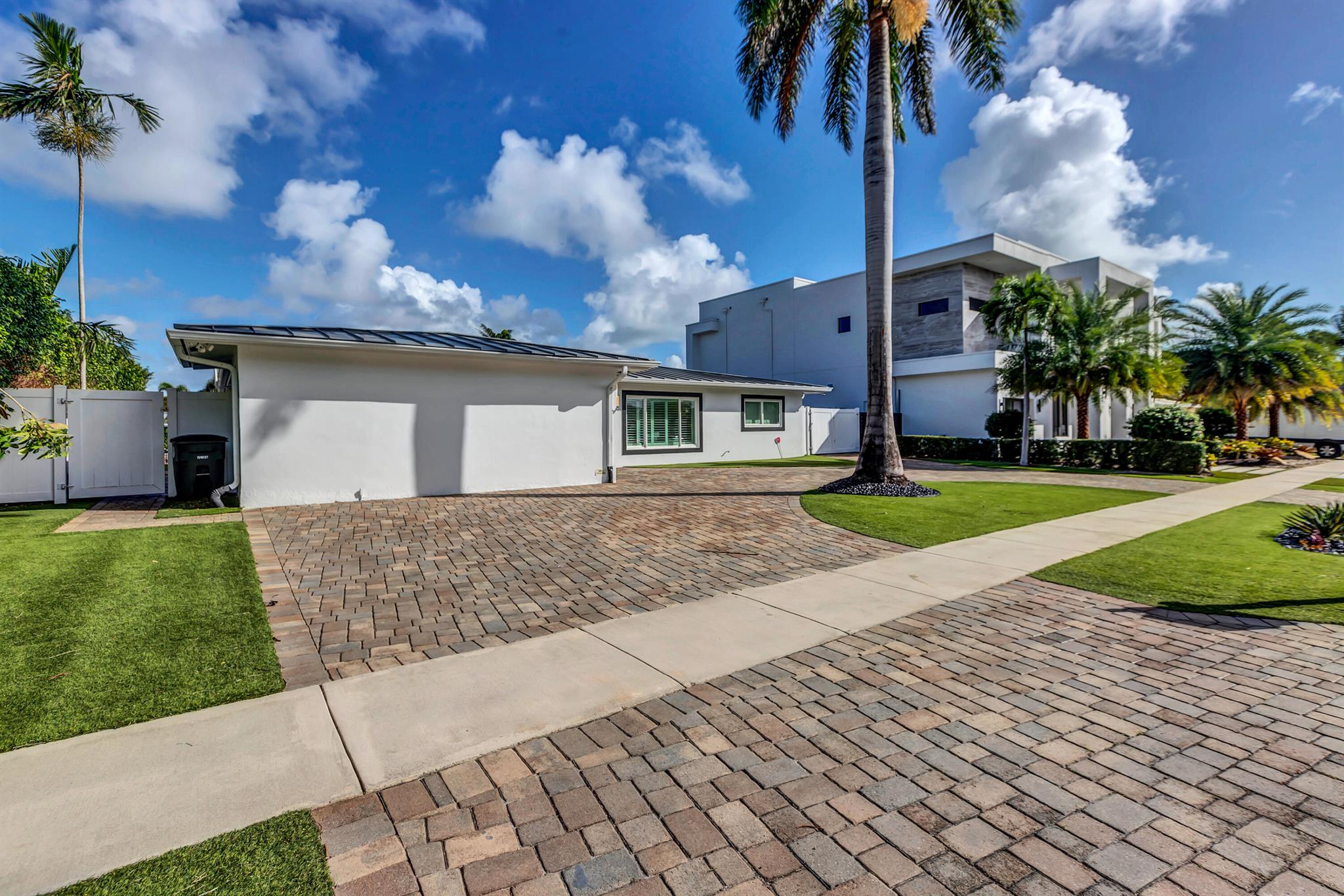 BOCA HARBOUR 5TH SEC - Residential Lease