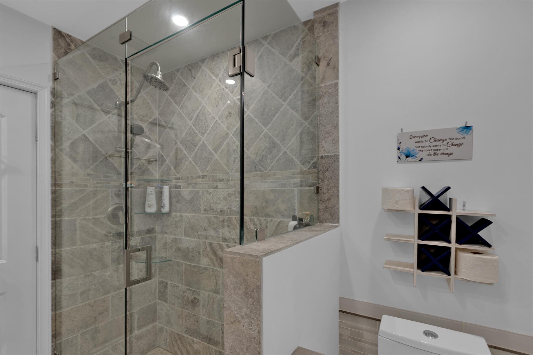 BOCA HARBOUR 5TH SEC - Residential Lease