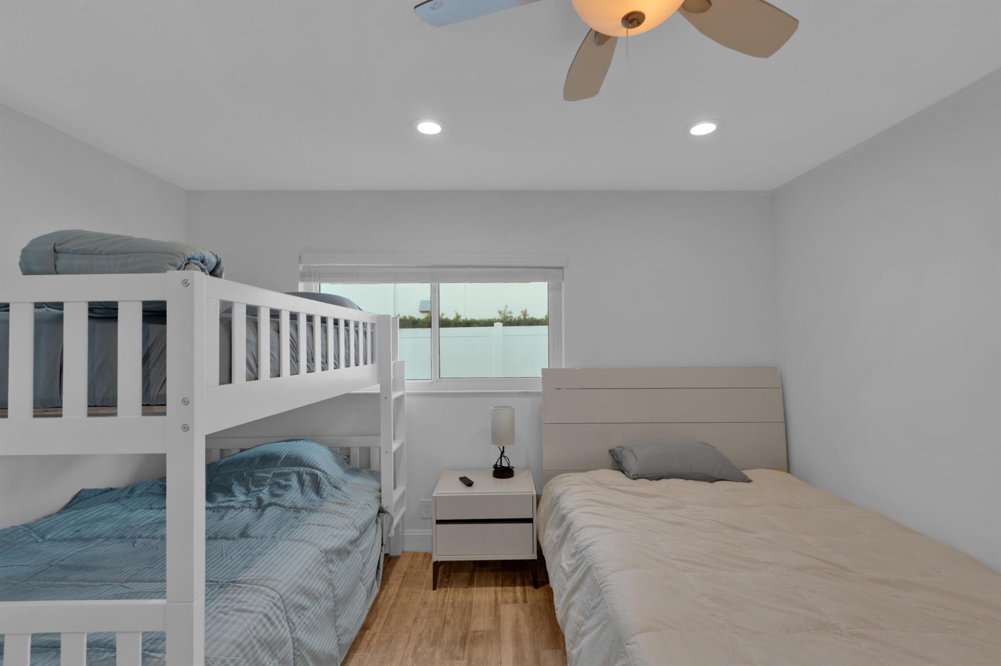 BOCA HARBOUR 5TH SEC - Residential Lease