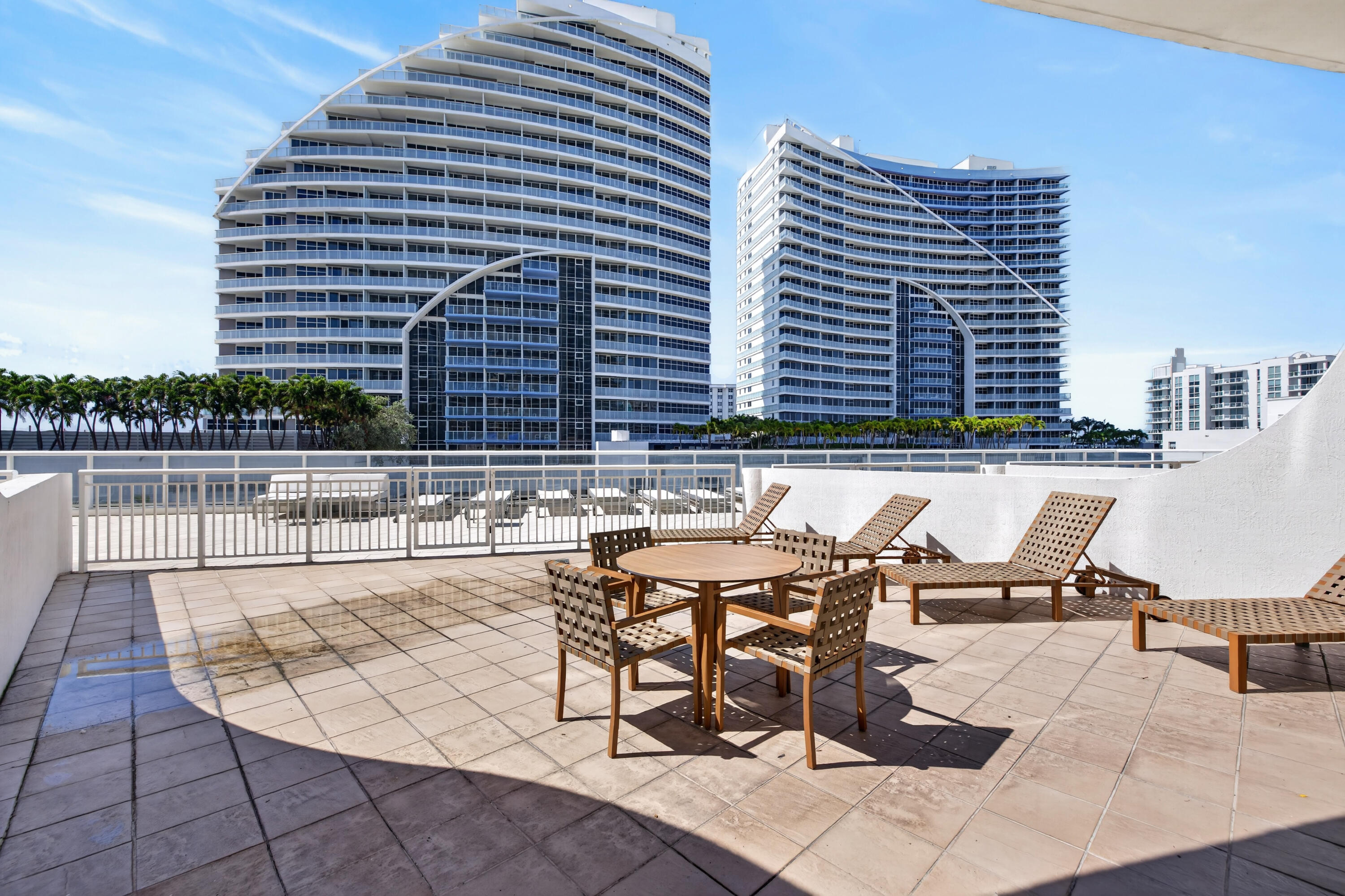 Q CLUB RESORT & RESIDENCES CONDO - Residential