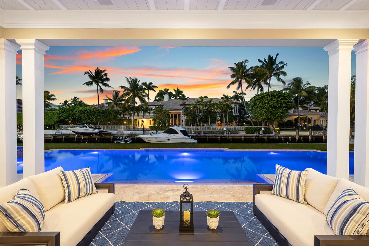 133 W Coconut Palm Road