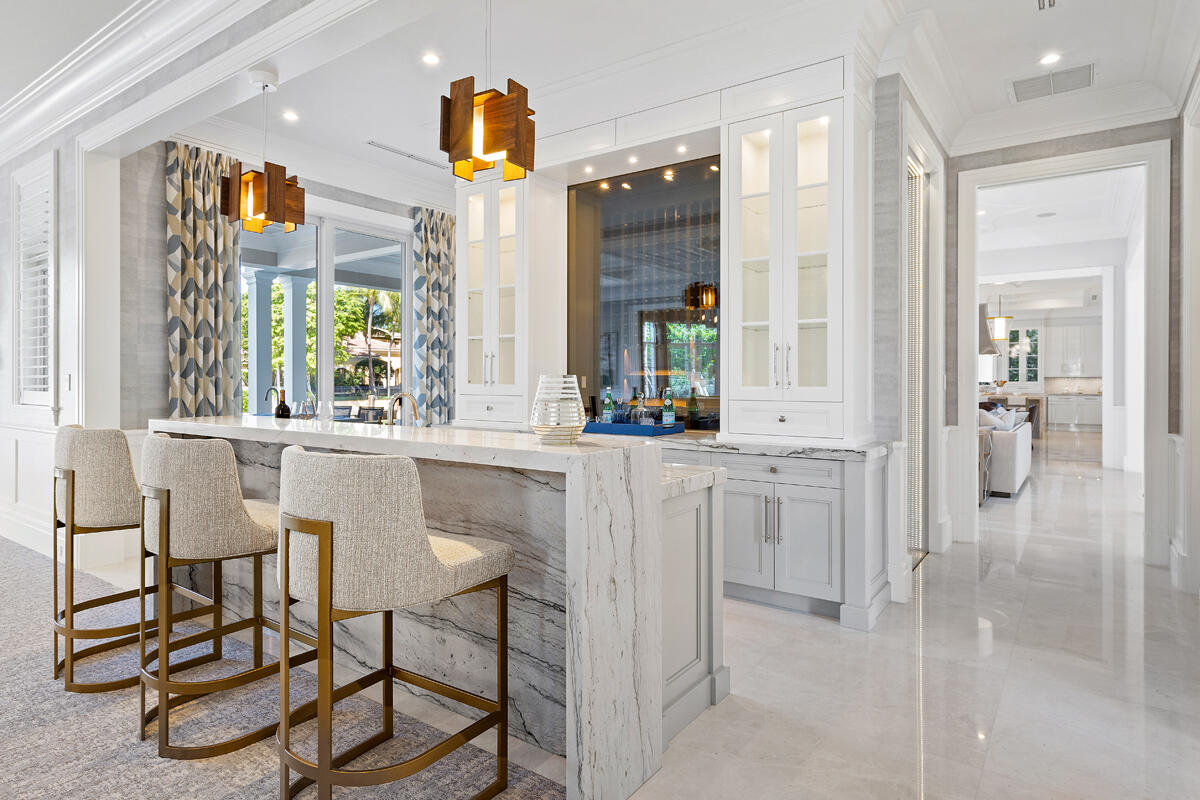 ROYAL PALM YACHT & COUNTRY CLUB - Residential