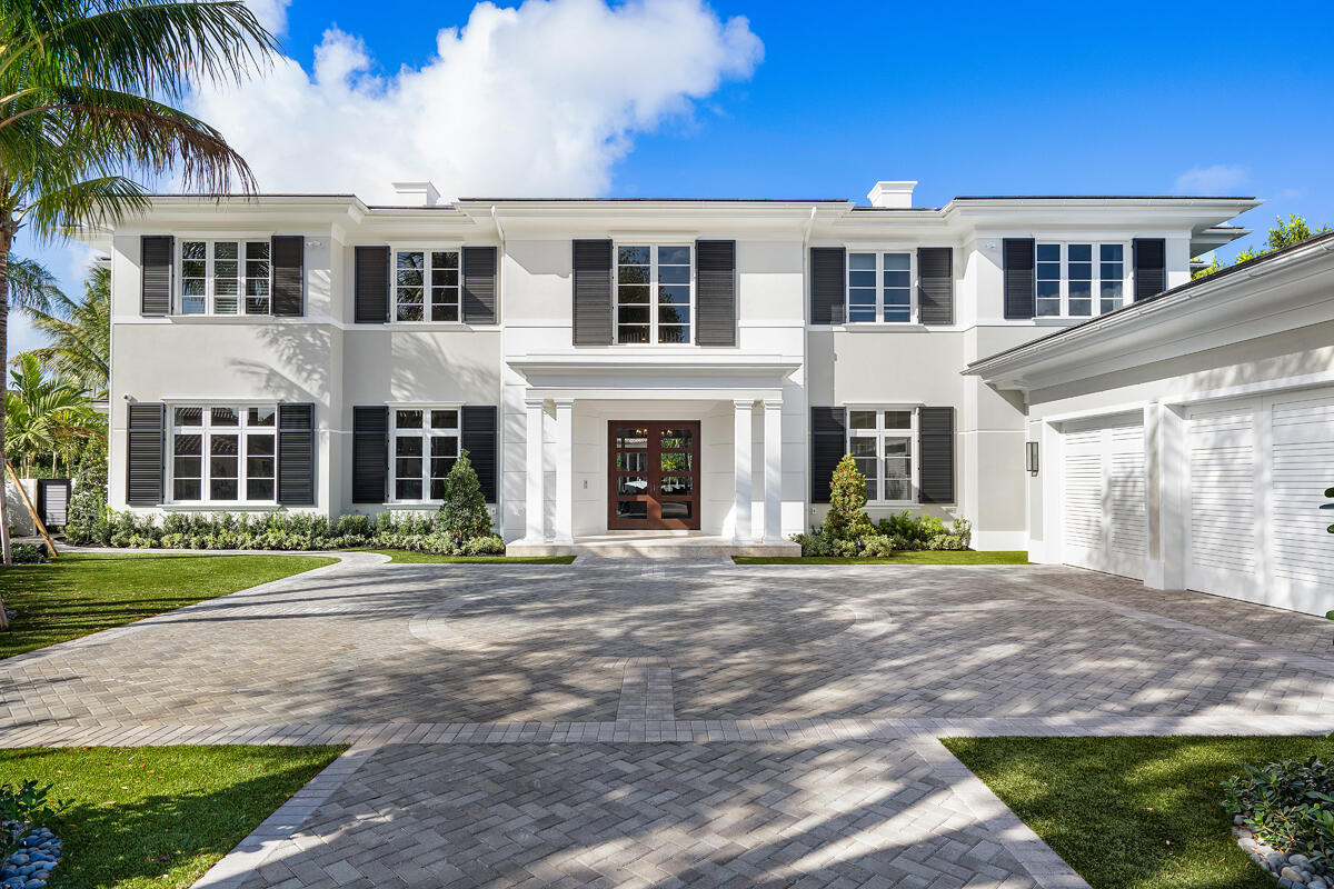 ROYAL PALM YACHT & COUNTRY CLUB - Residential