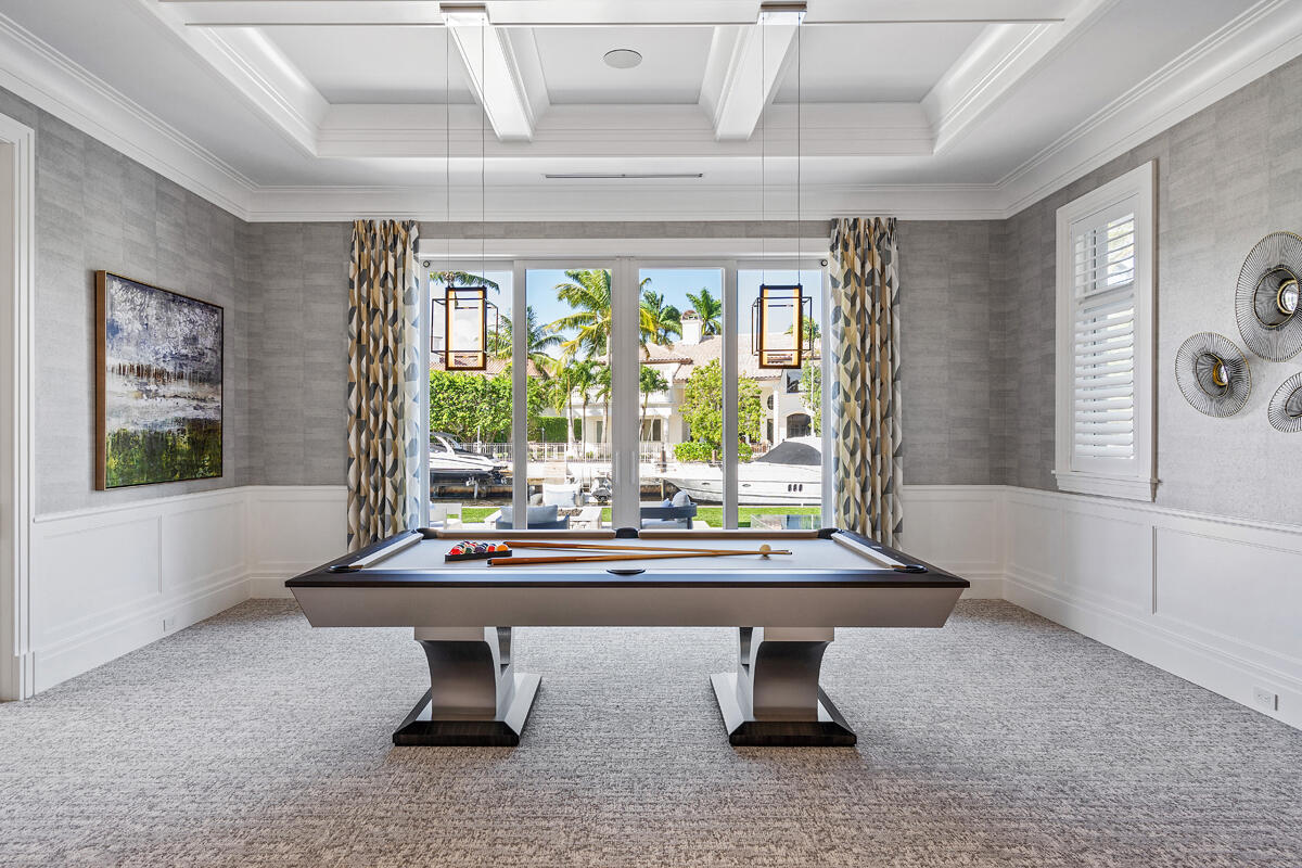 ROYAL PALM YACHT & COUNTRY CLUB - Residential