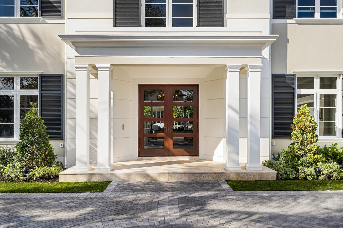 ROYAL PALM YACHT & COUNTRY CLUB - Residential
