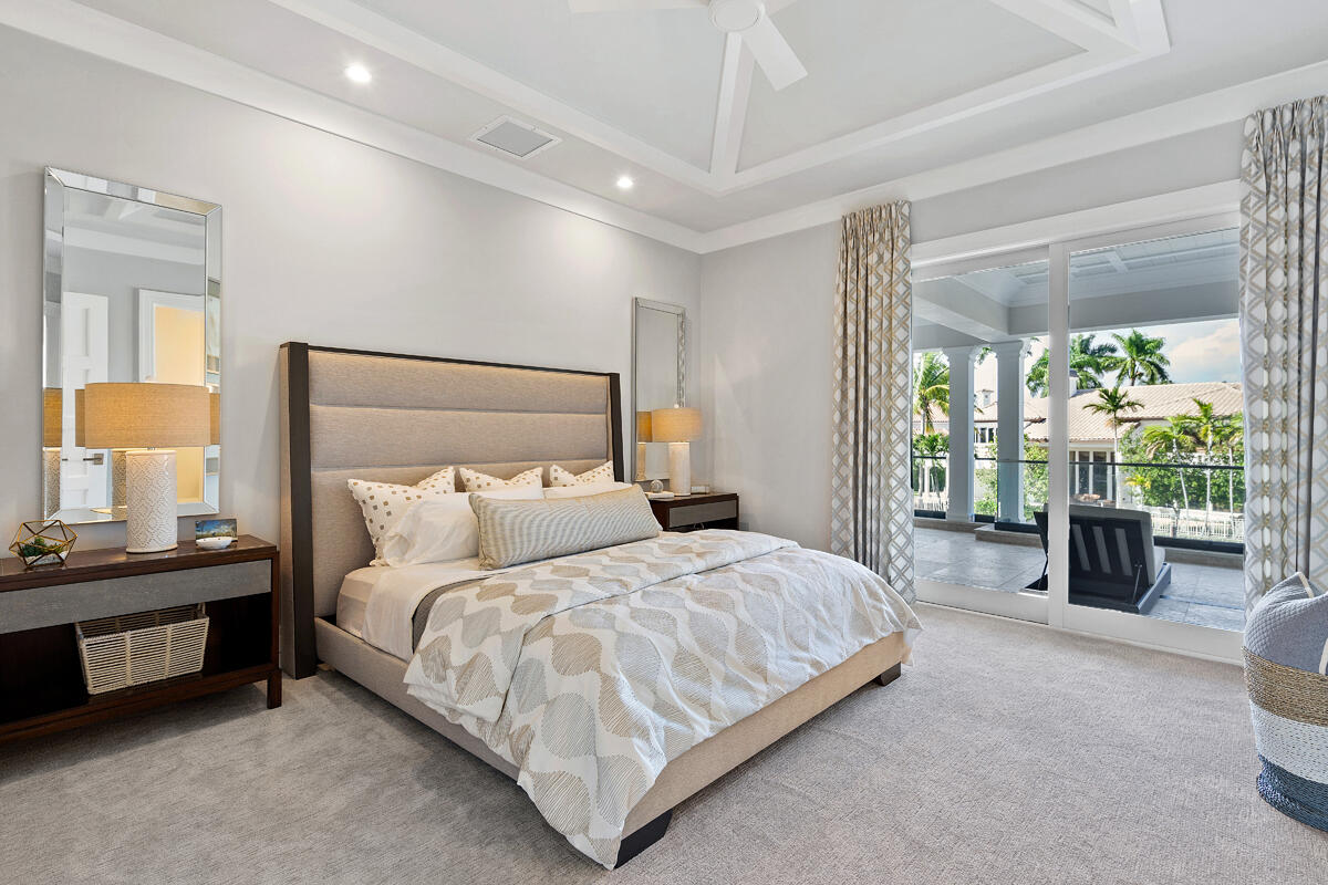 ROYAL PALM YACHT & COUNTRY CLUB - Residential
