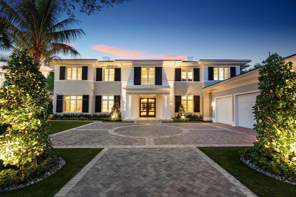 Photo of 133 W Coconut Palm Road, Boca Raton, FL 33432 (MLS # B26015952)