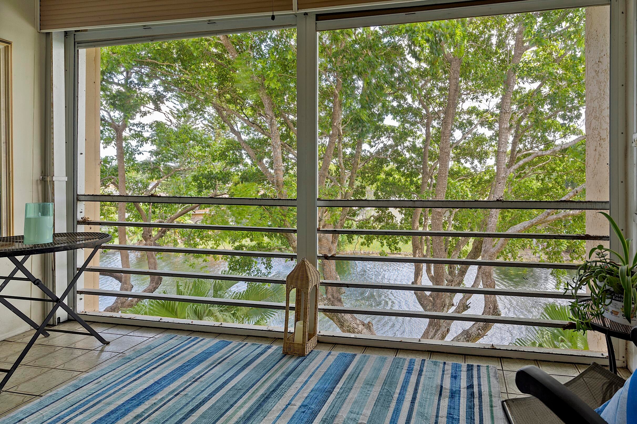 9370 Sunrise Lakes Boulevard 304, Sunrise FL 33322