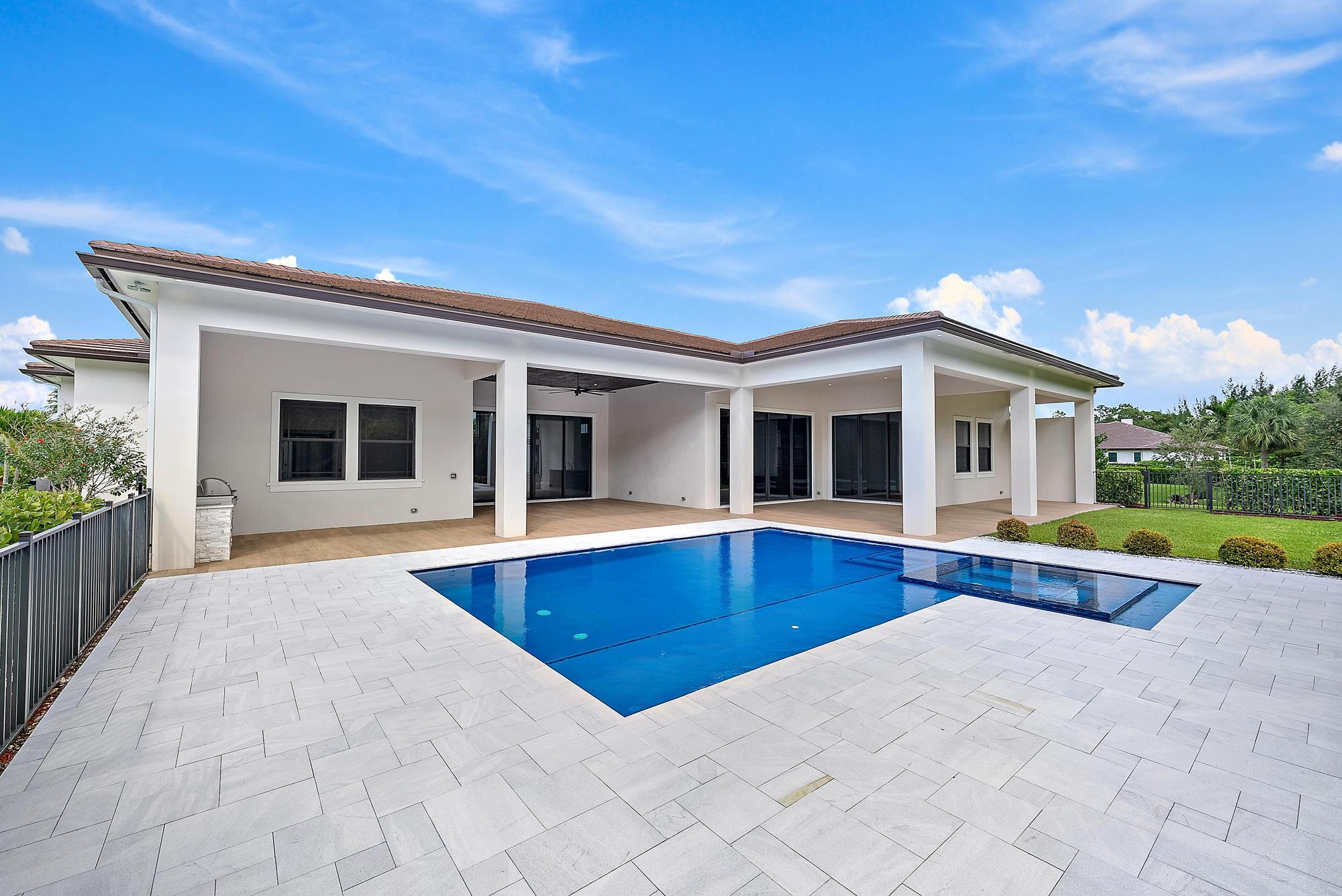 STONEWAL ESTATES, BAY HILL ESTATES - Residential