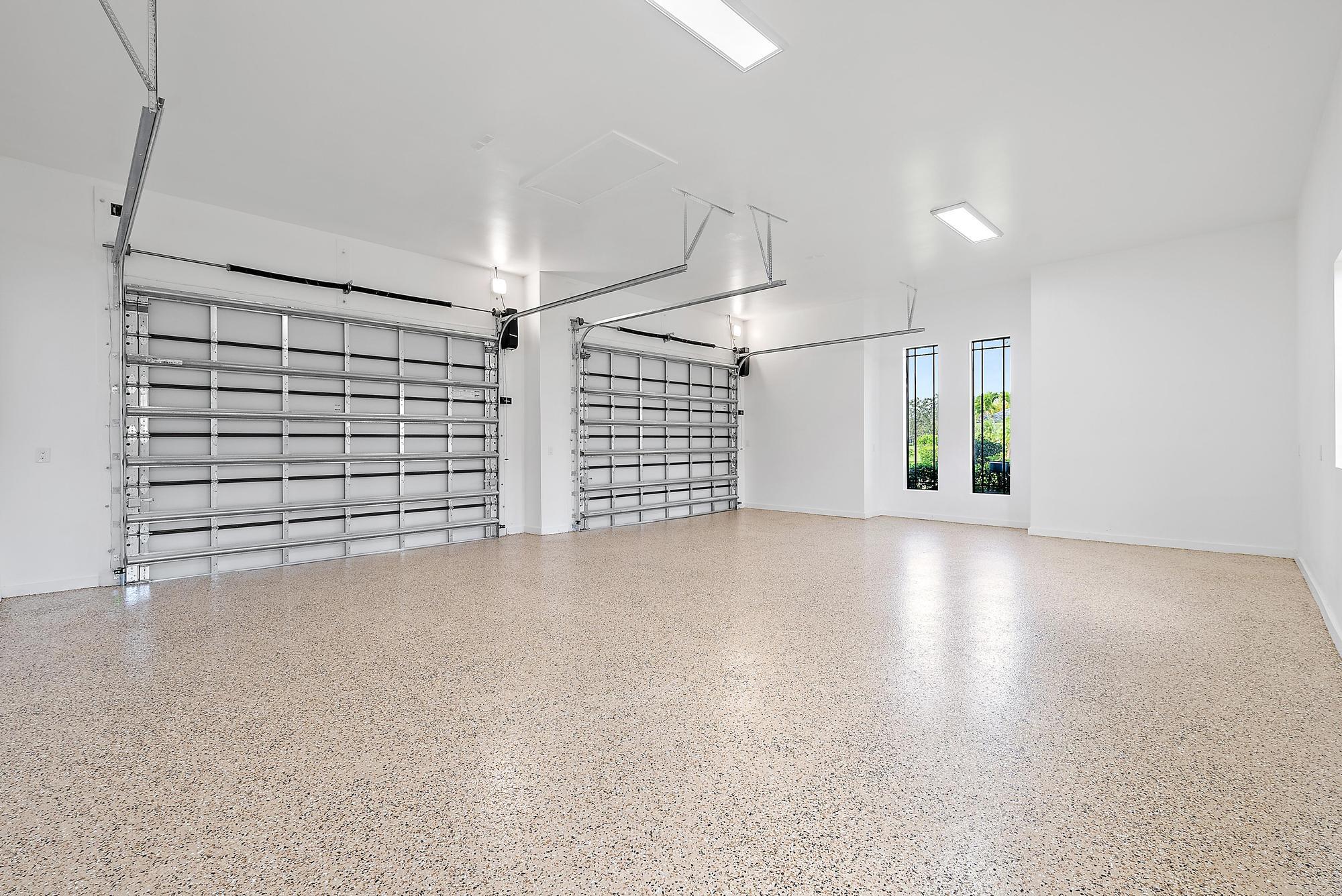 STONEWAL ESTATES, BAY HILL ESTATES - Residential