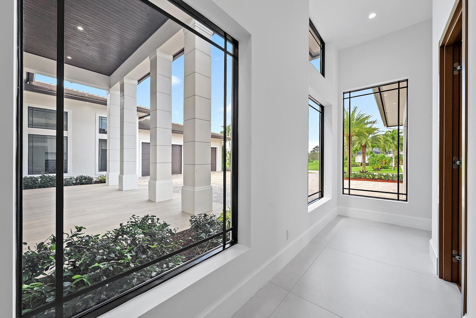 STONEWAL ESTATES, BAY HIL - Residential