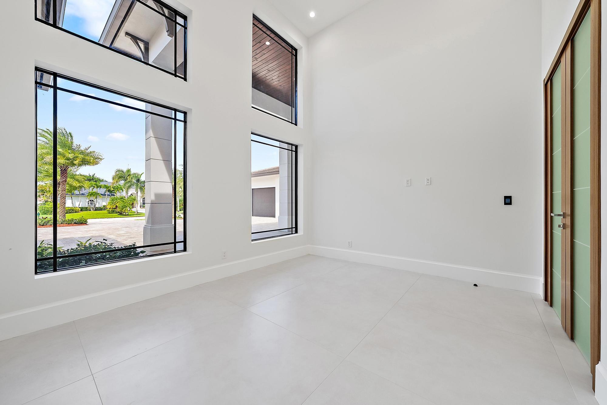 STONEWAL ESTATES, BAY HILL ESTATES - Residential