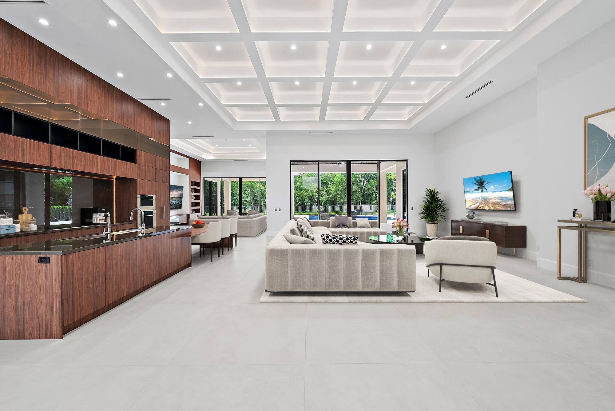 STONEWAL ESTATES, BAY HIL - Residential