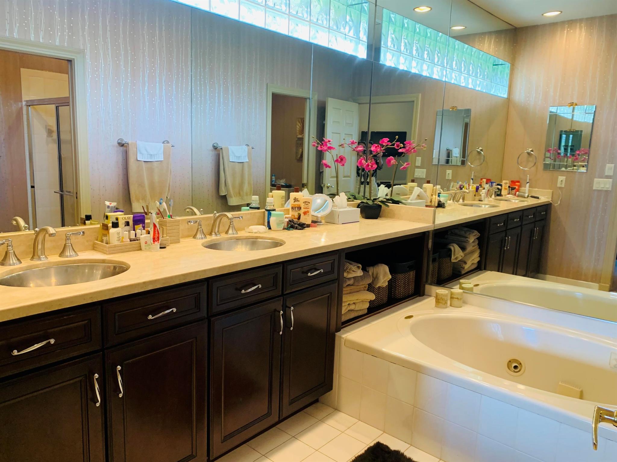 Hamilton Place - Residential Lease