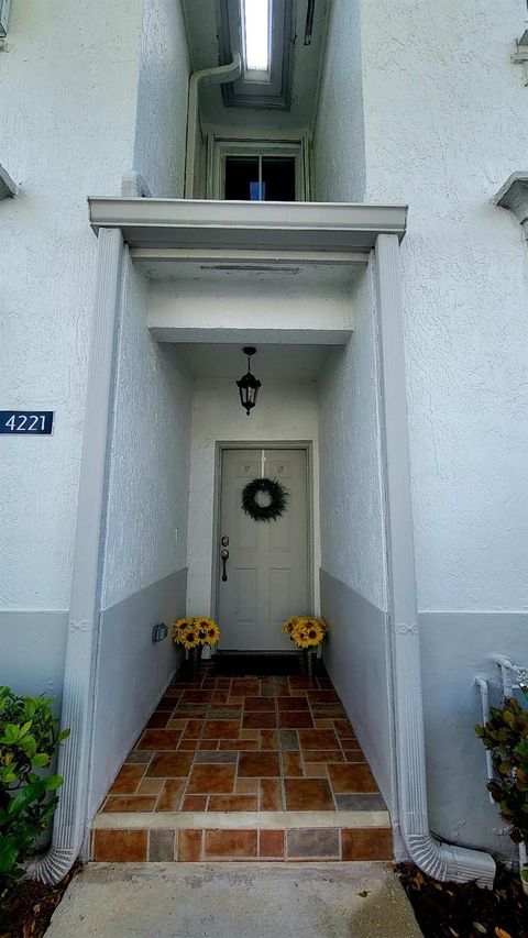 4221 SW 157th Ave Hollywood FL 33027