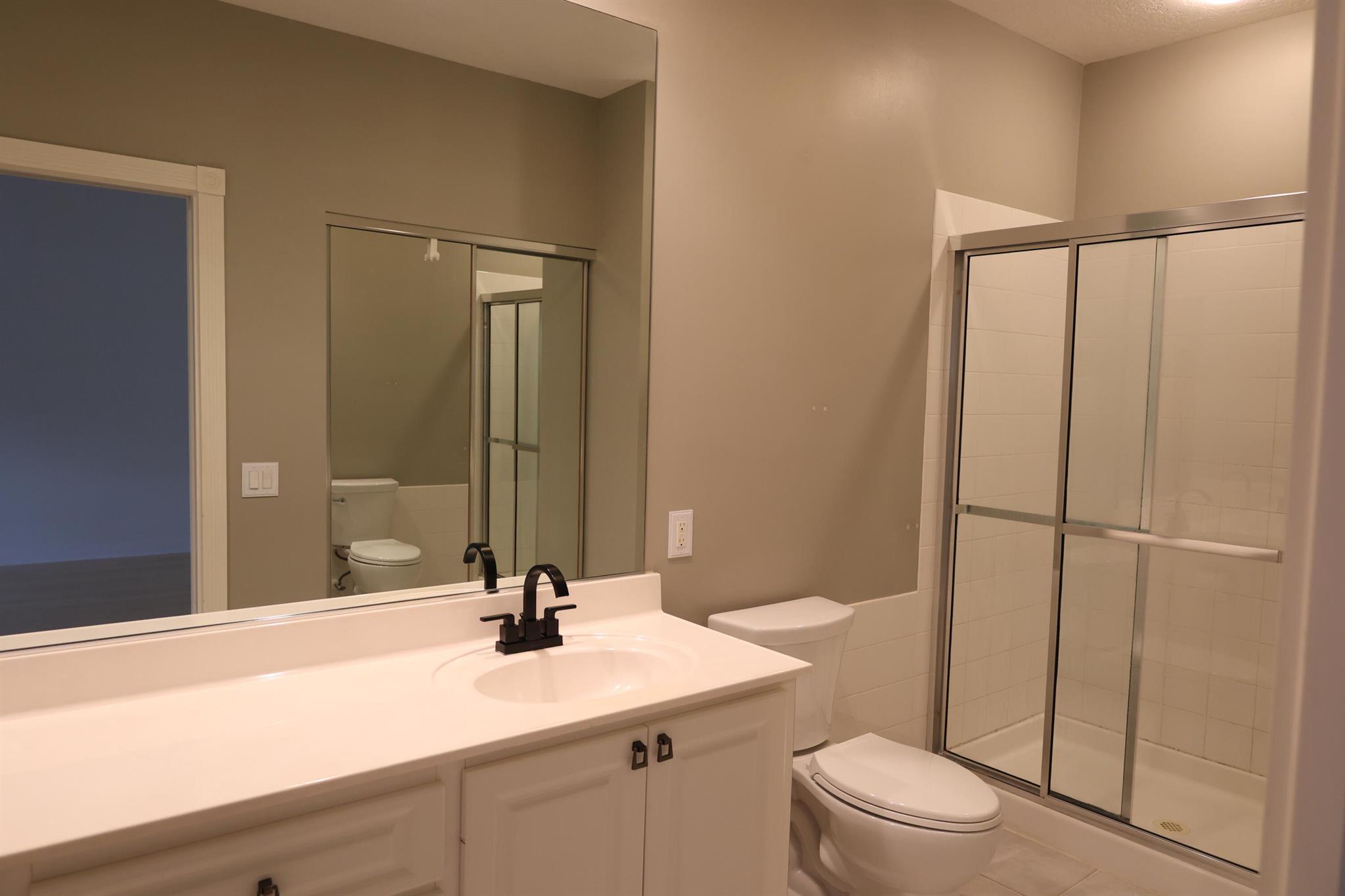 TEQUESTA OAKS - Residential Lease