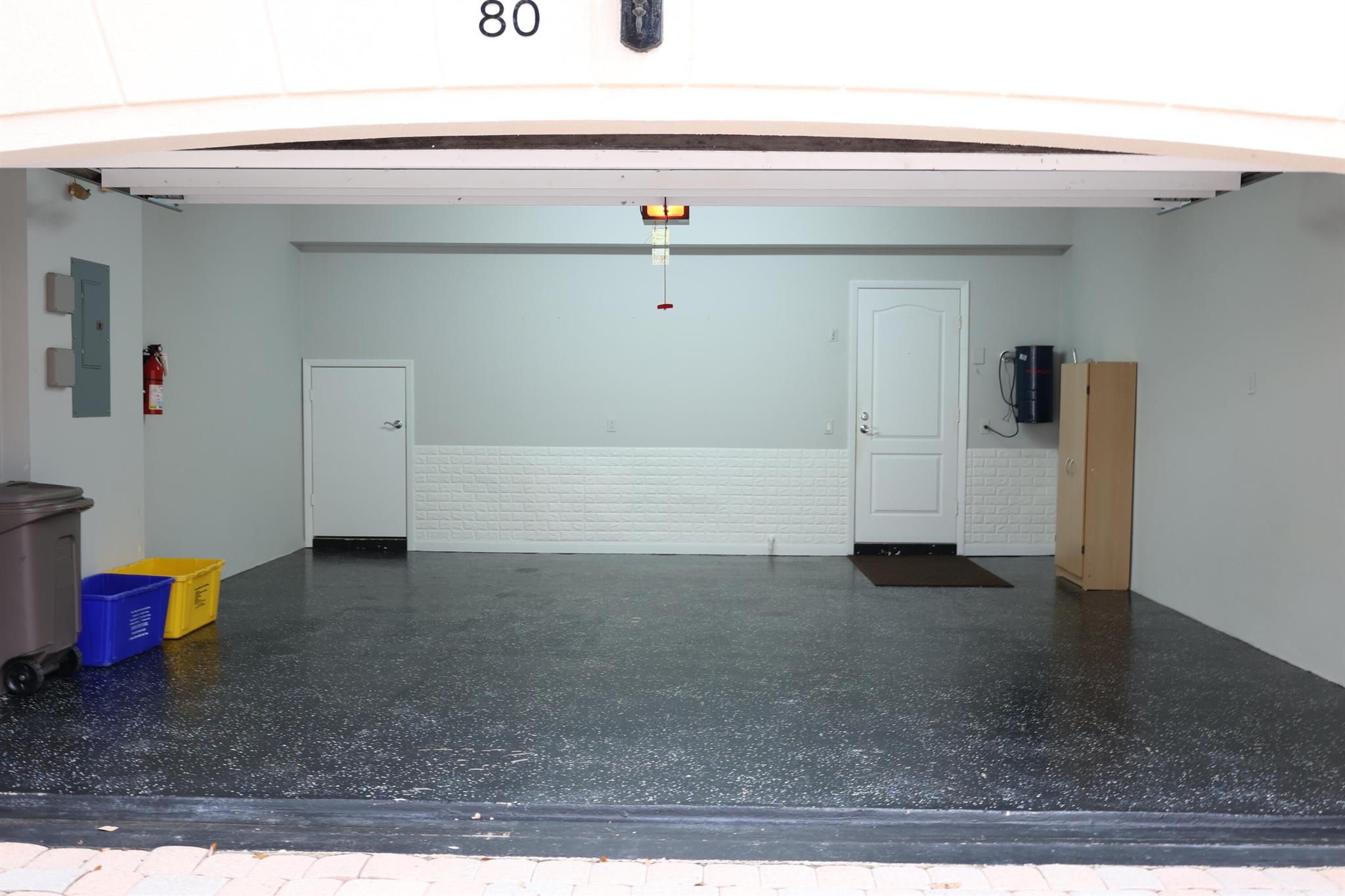 TEQUESTA OAKS - Residential Lease