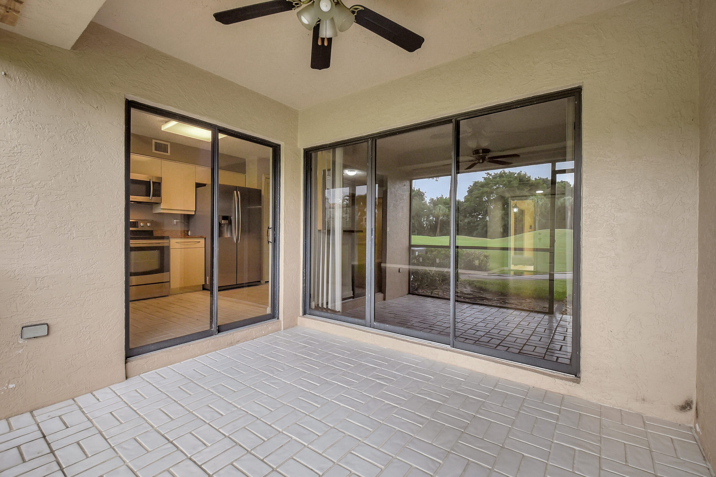 FAIRWAYS AT BOCA GOLF & TENNIS CONDO - Residential